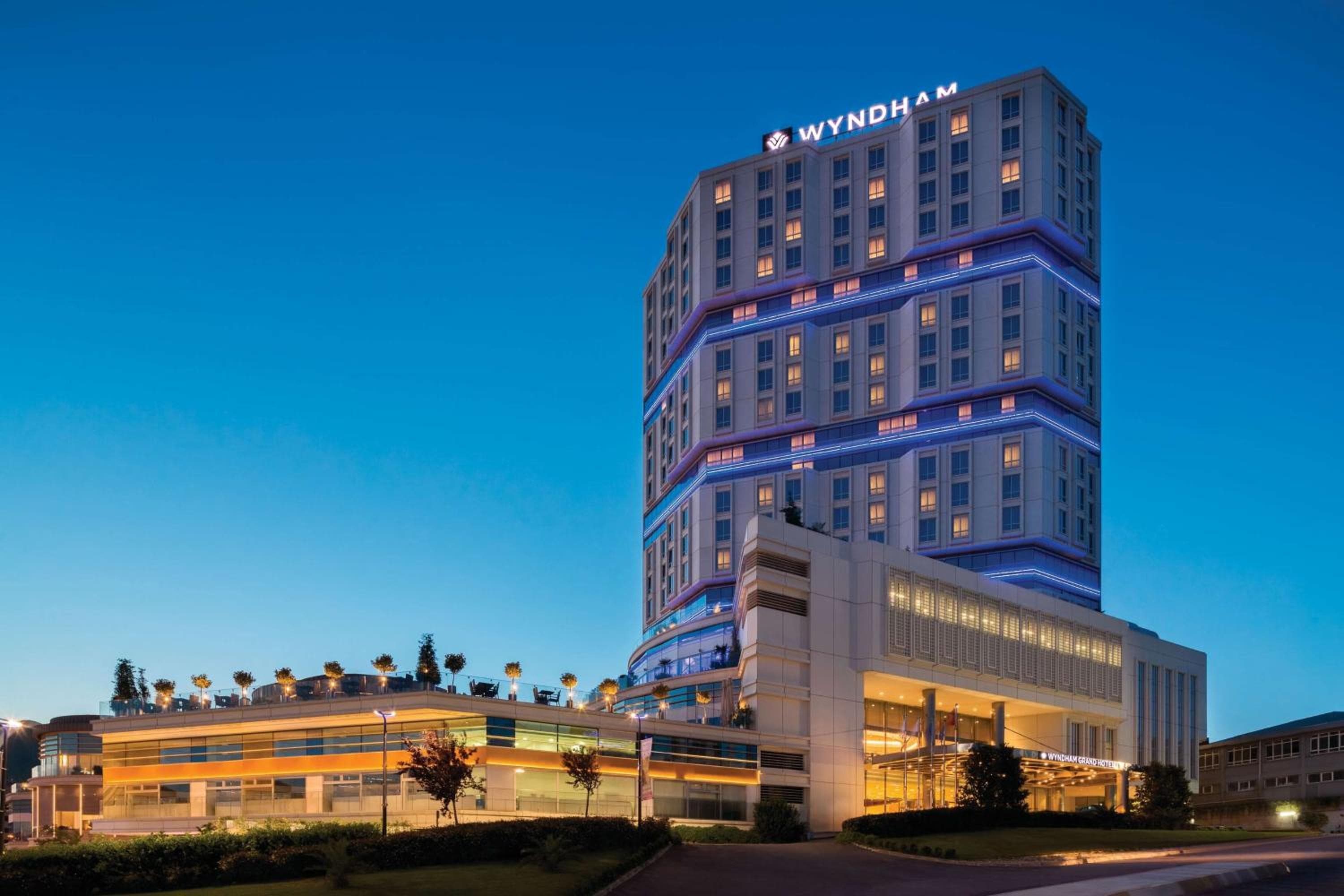 Wyndham Grand Istanbul Europa — 1
