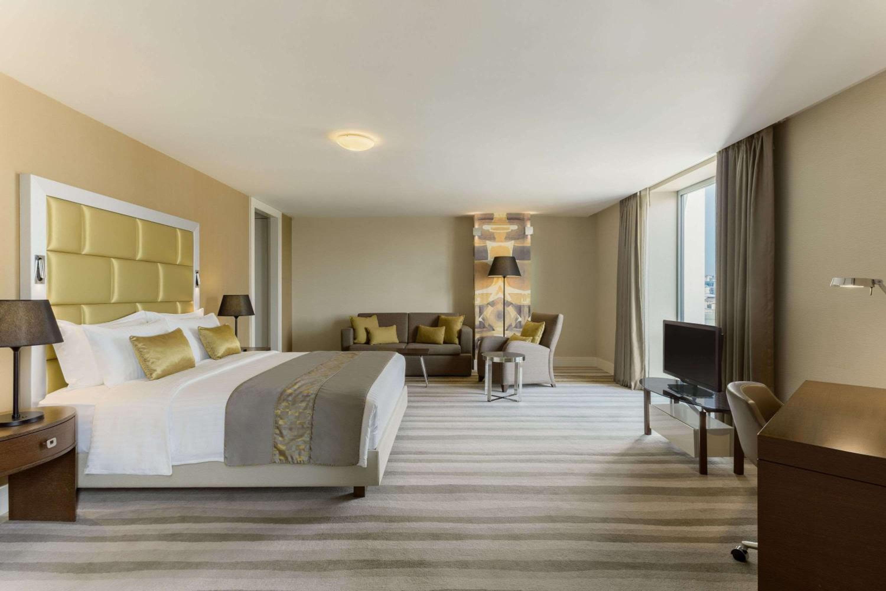 Wyndham Grand Istanbul Europa — 21