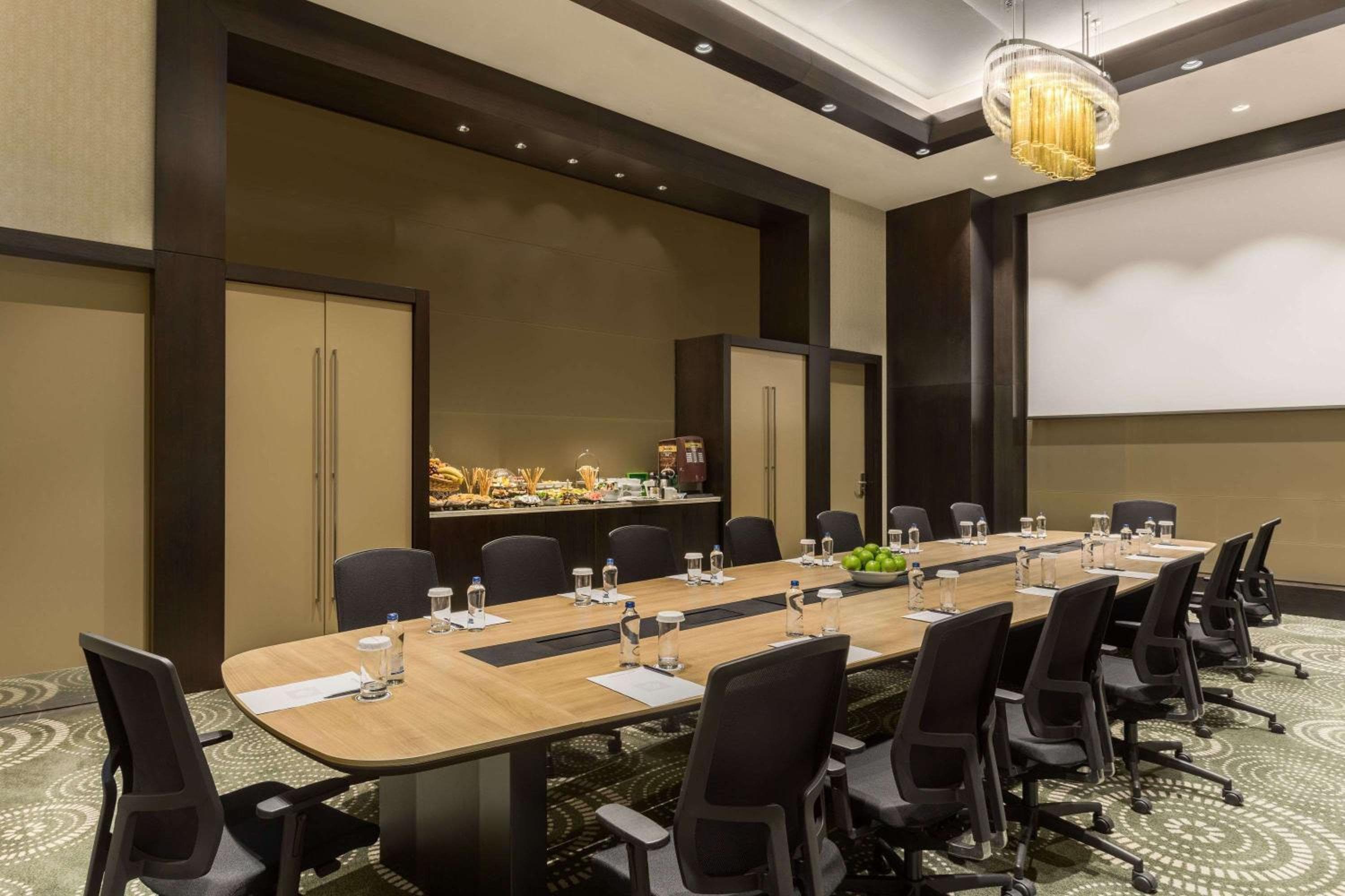Wyndham Grand Istanbul Europa — 25