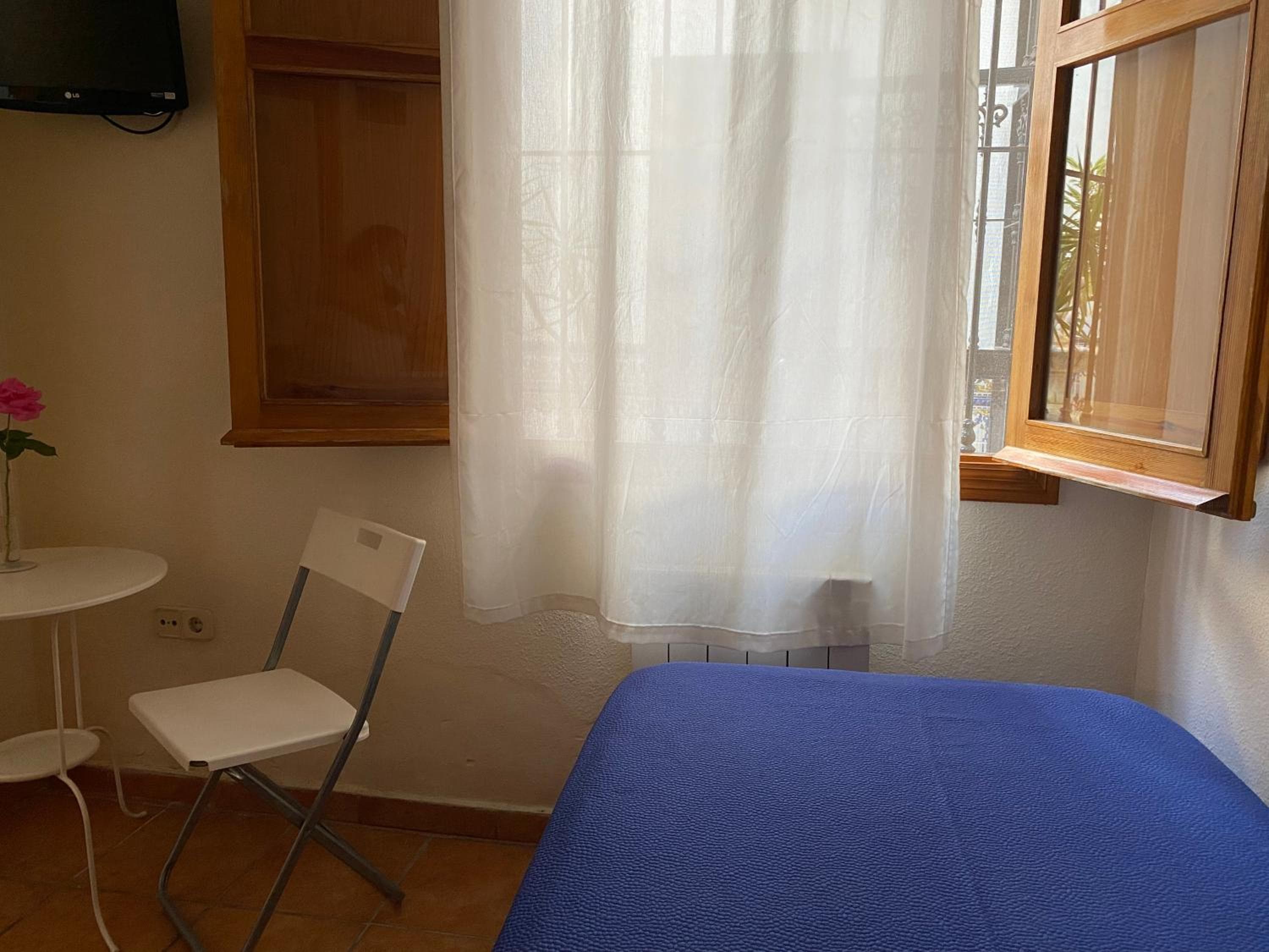 Hostal Moscatel — 26
