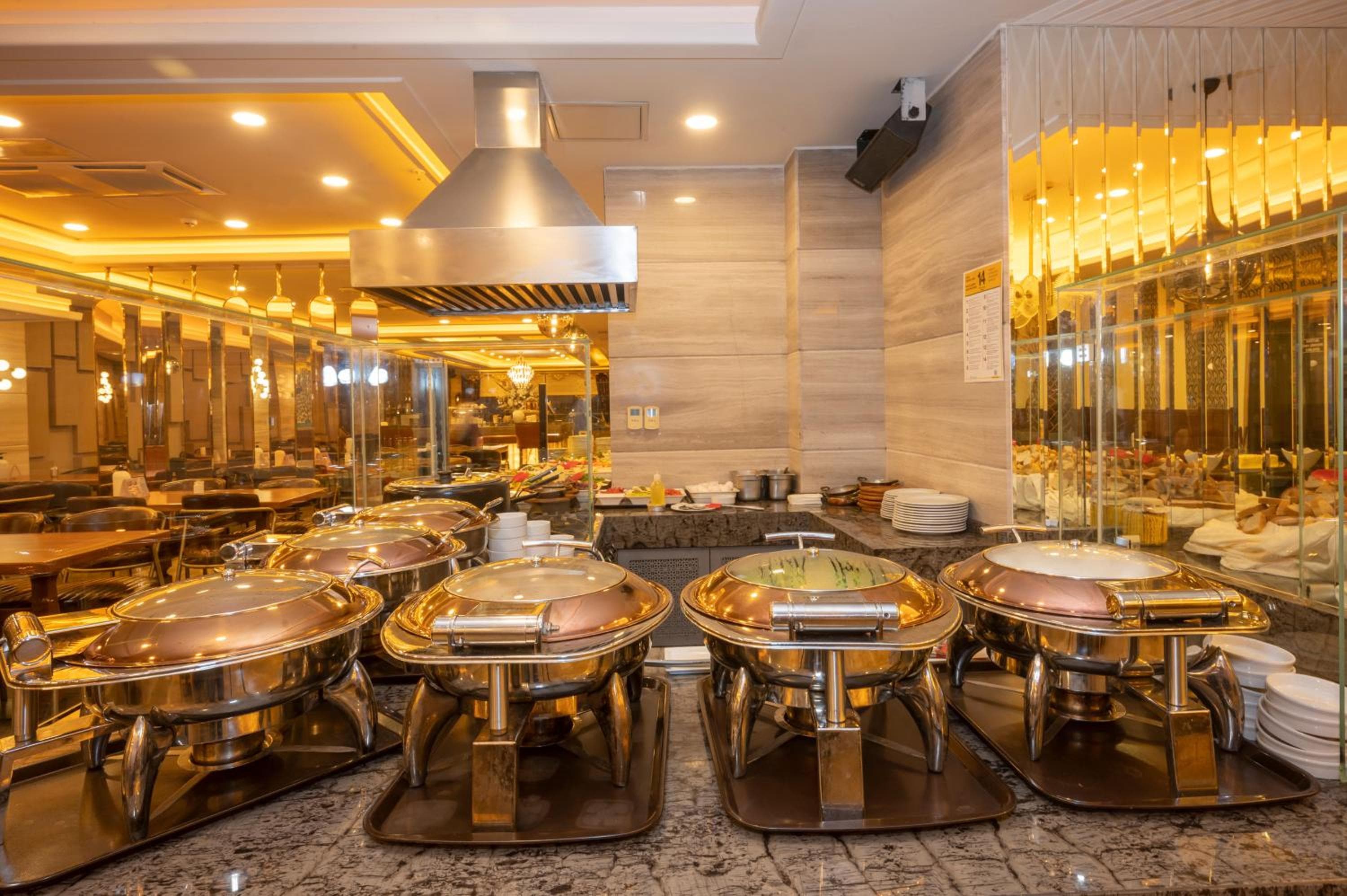 Ramada By Wyndham Istanbul Pera — 11