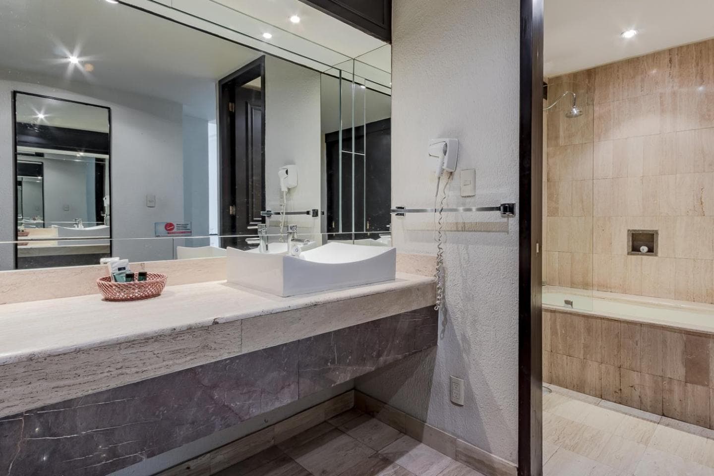 Hotel Imperial Reforma — 22