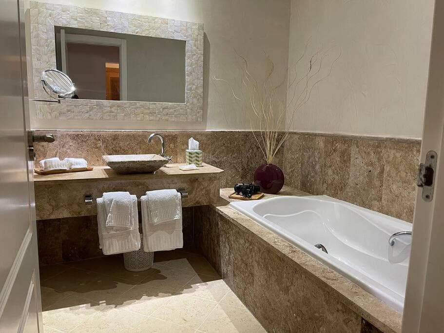 Luxe 1 BR Cap Cana, DR - Steps Away From Pool, King Bed, Caribbean Paradise! — 29