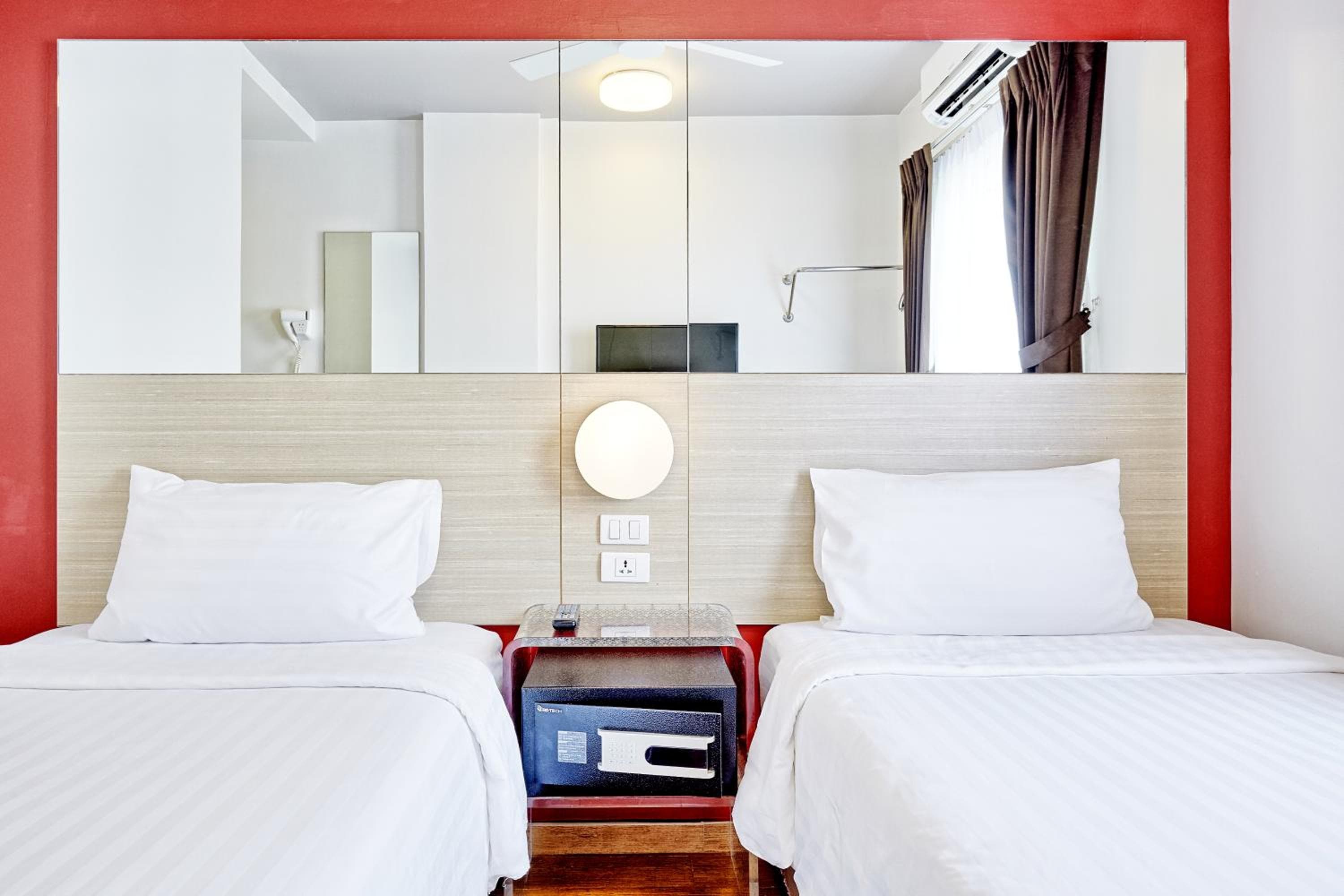 Pianeta Rosso Bangkok Asoke - SHA Extra Plus — 18