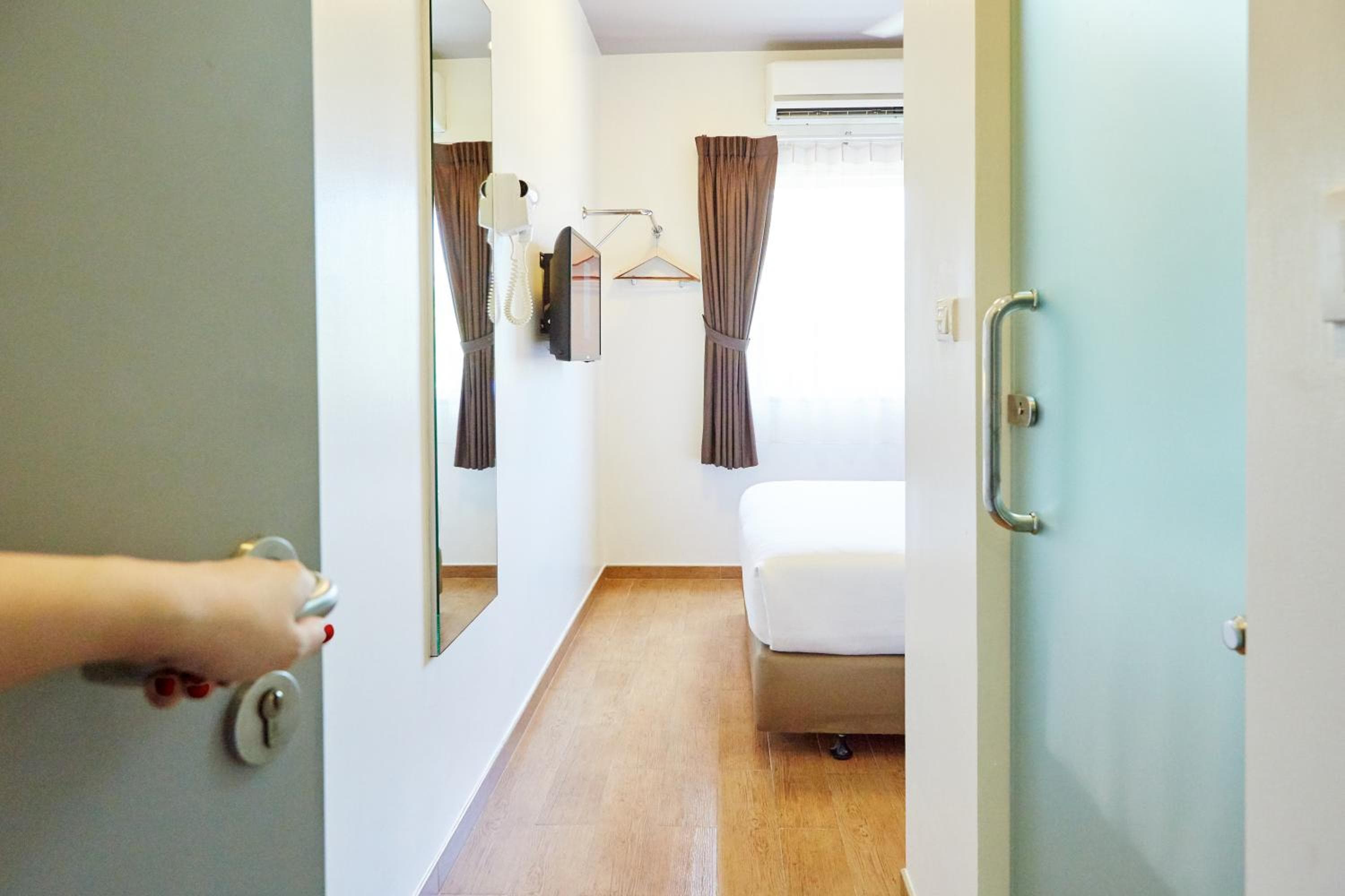 Easy Planet Bangkok Asoke — 28