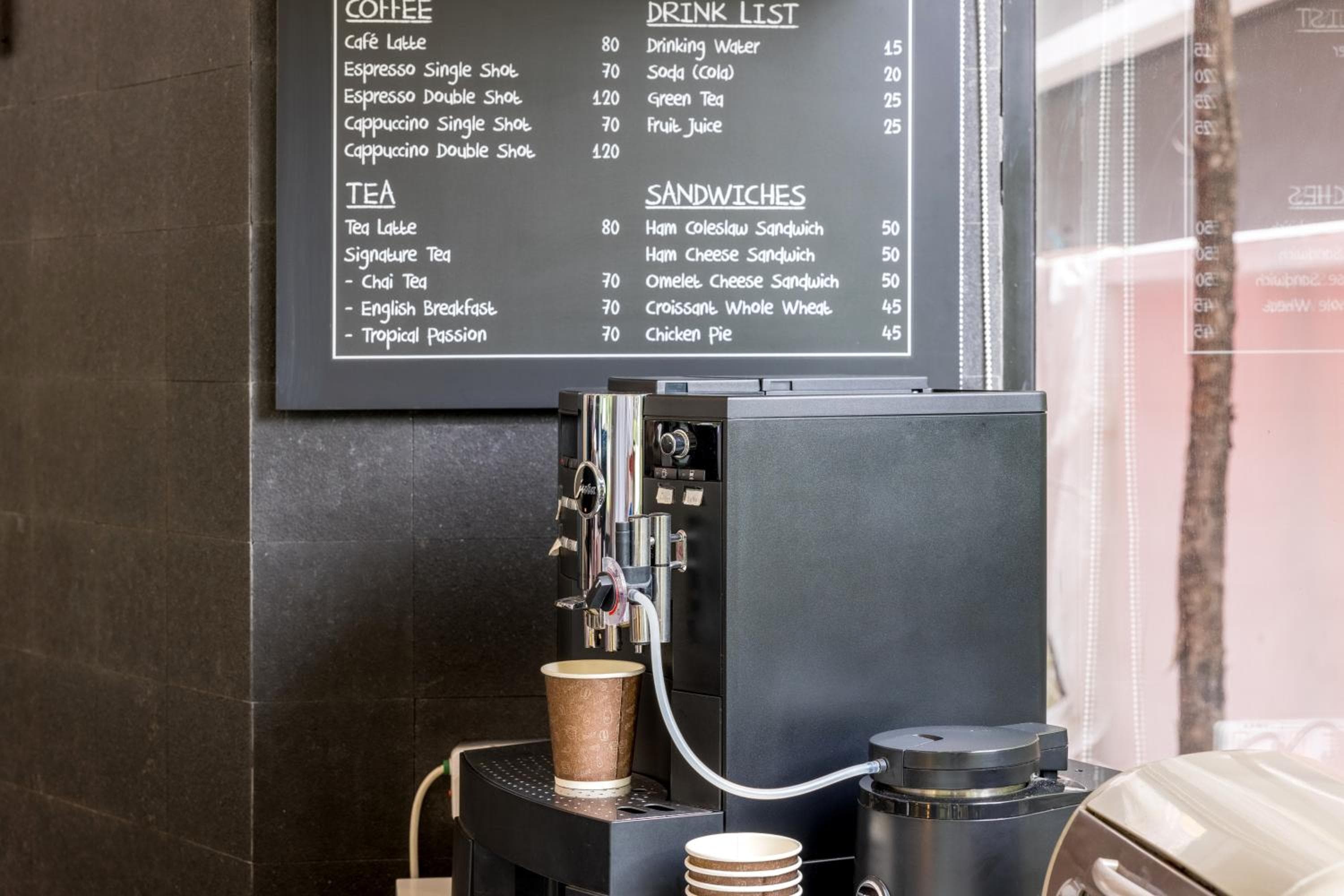 Pianeta Rosso Bangkok Asoke - SHA Extra Plus — 13