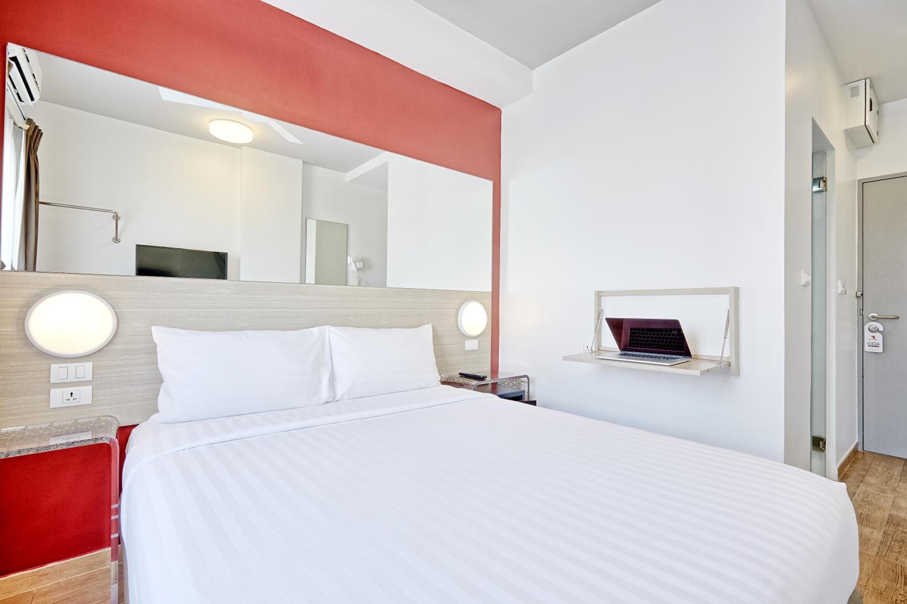 Pianeta Rosso Bangkok Asoke - SHA Extra Plus — 16