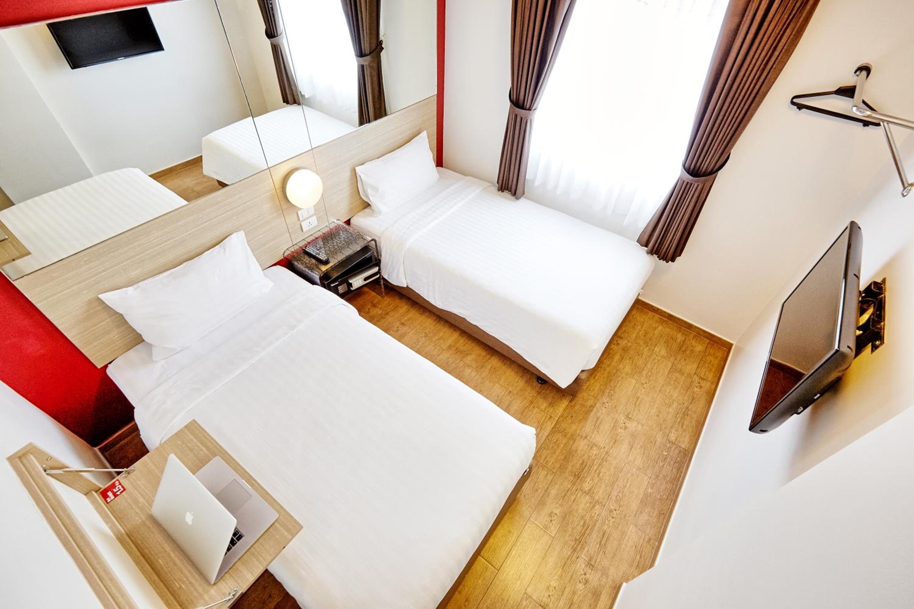 Easy Planet Bangkok Asoke — 19