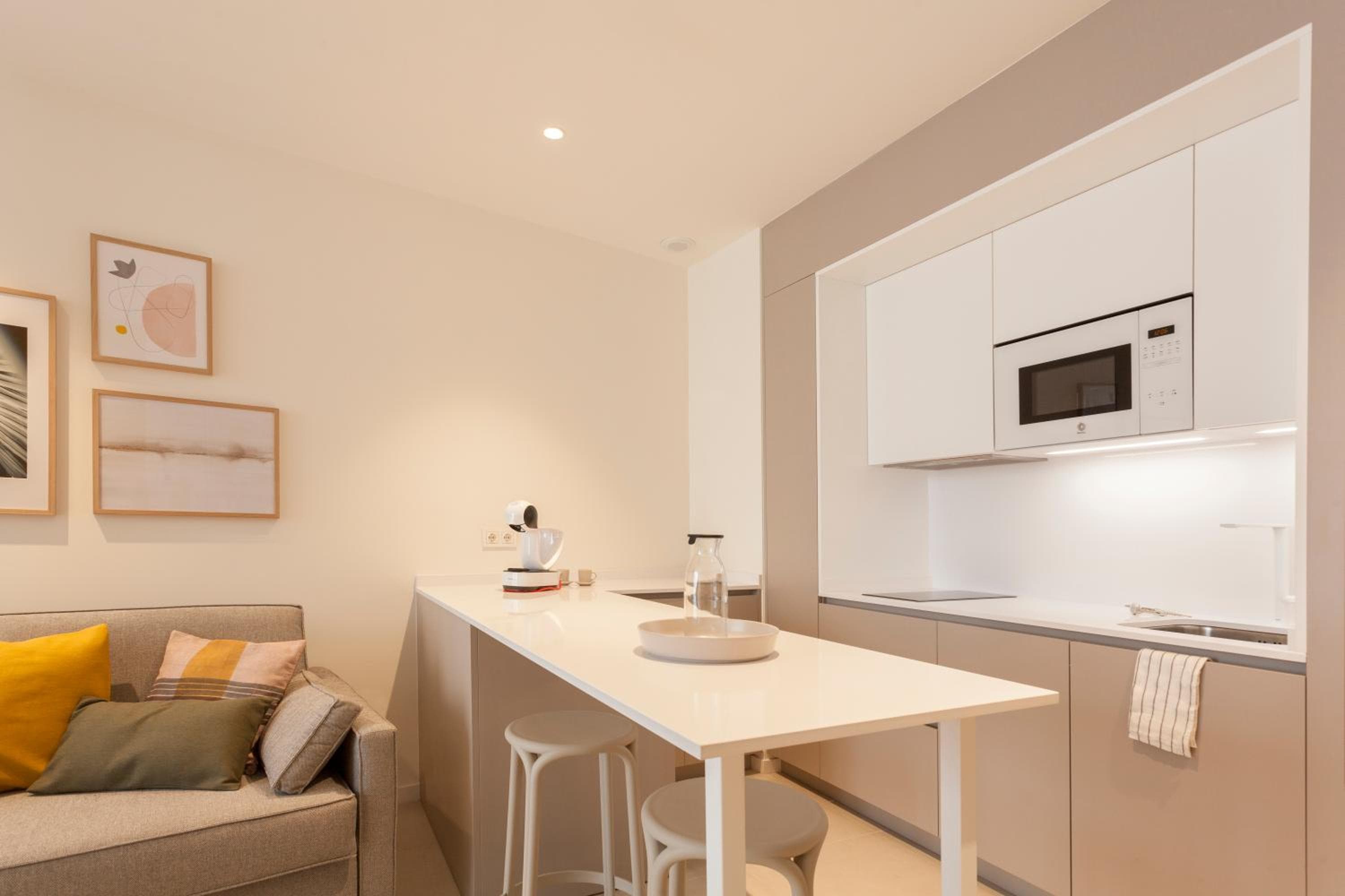 Apartamentos Málaga Premium - Calle Granada — 3