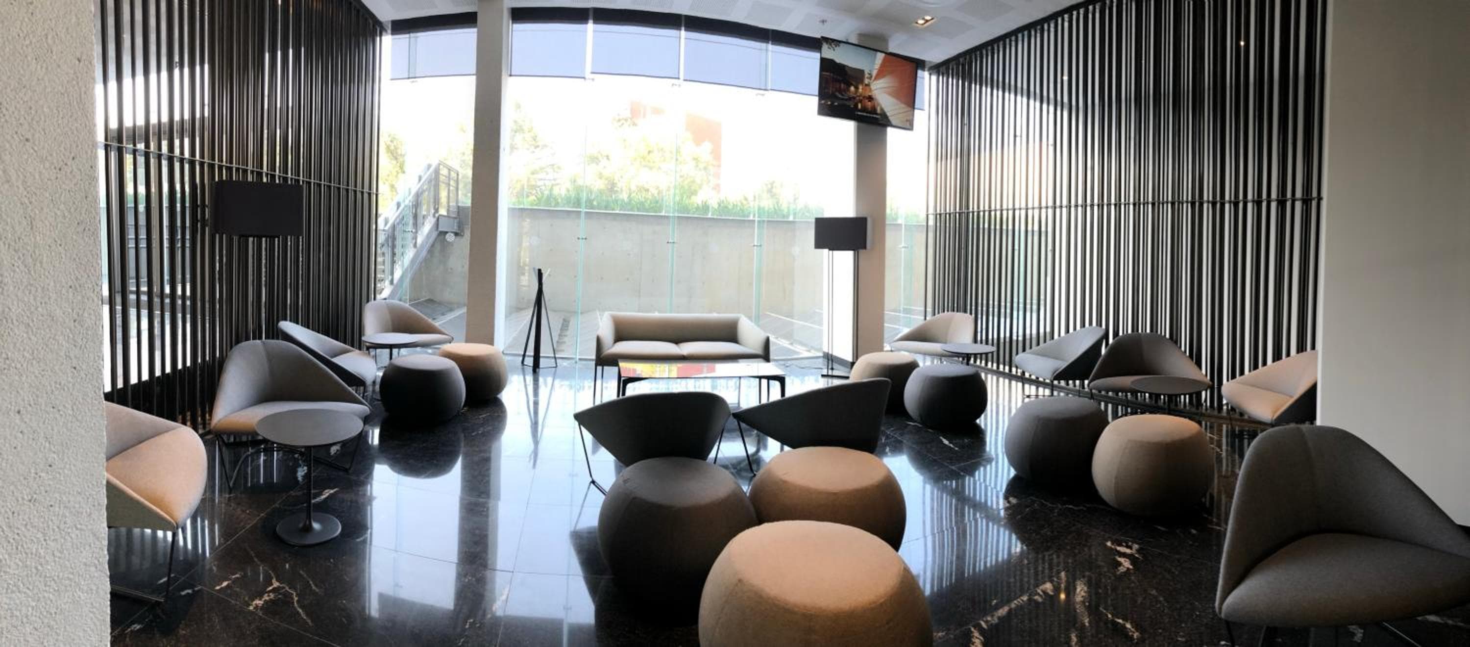 Galeria Plaza San Jeronimo — 25