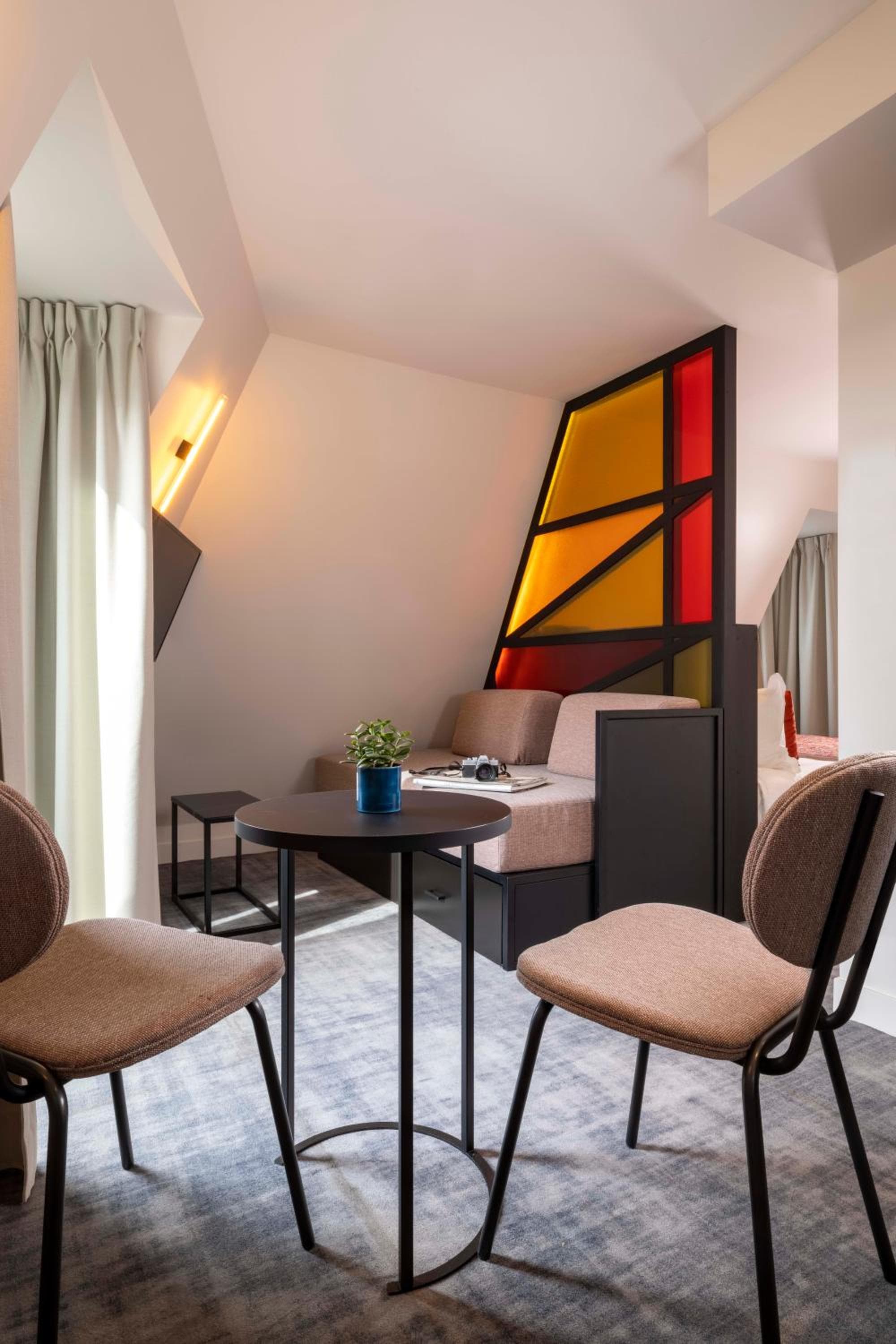 Le 12 Hôtel — 23