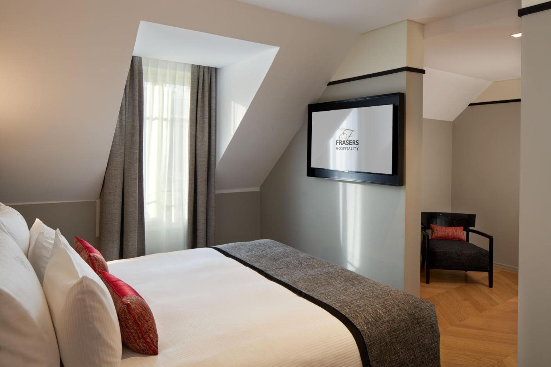 Fraser Suites Le Claridge Champs-Elysées — 4