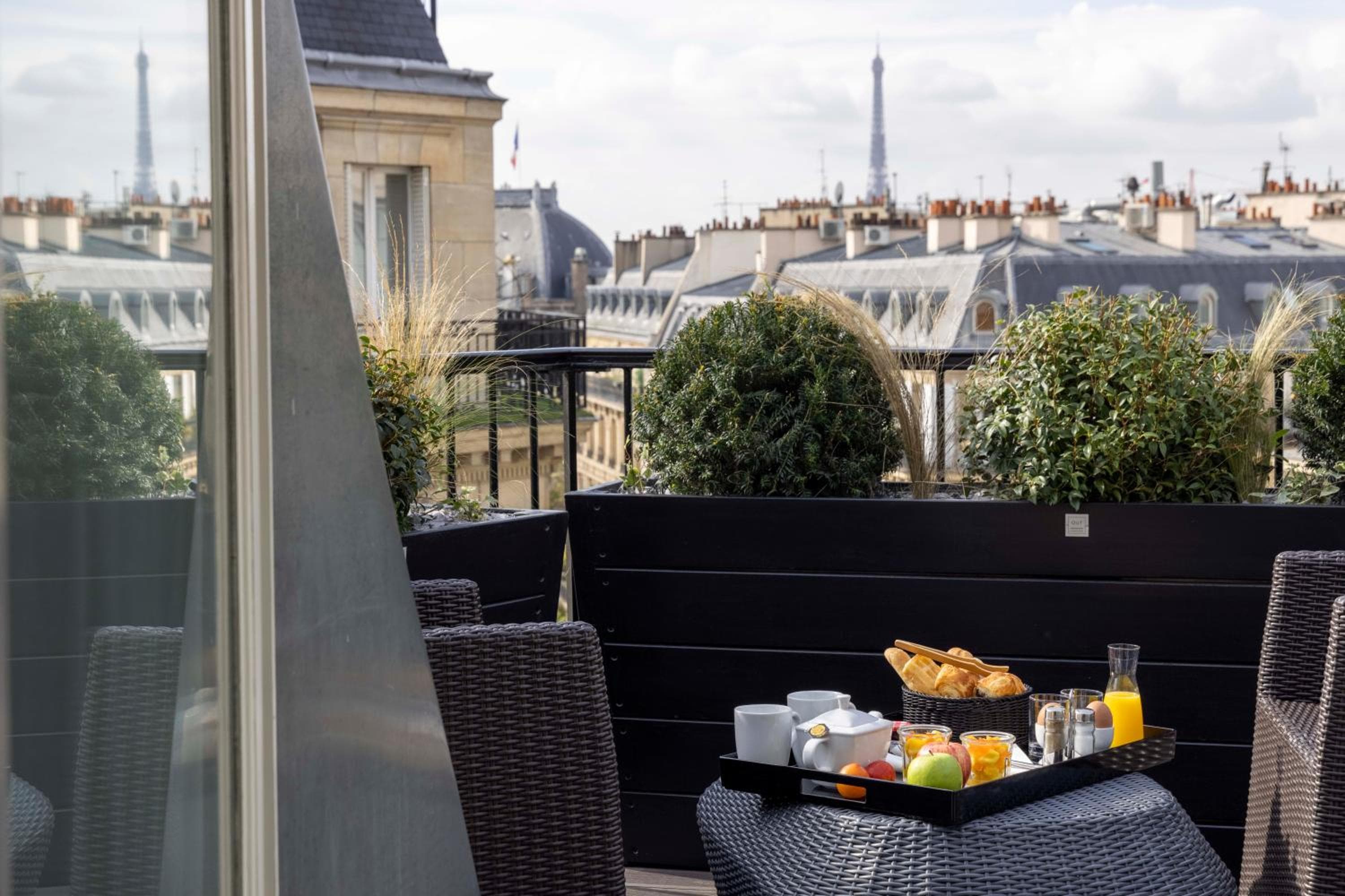 Le 12 Hôtel — 3