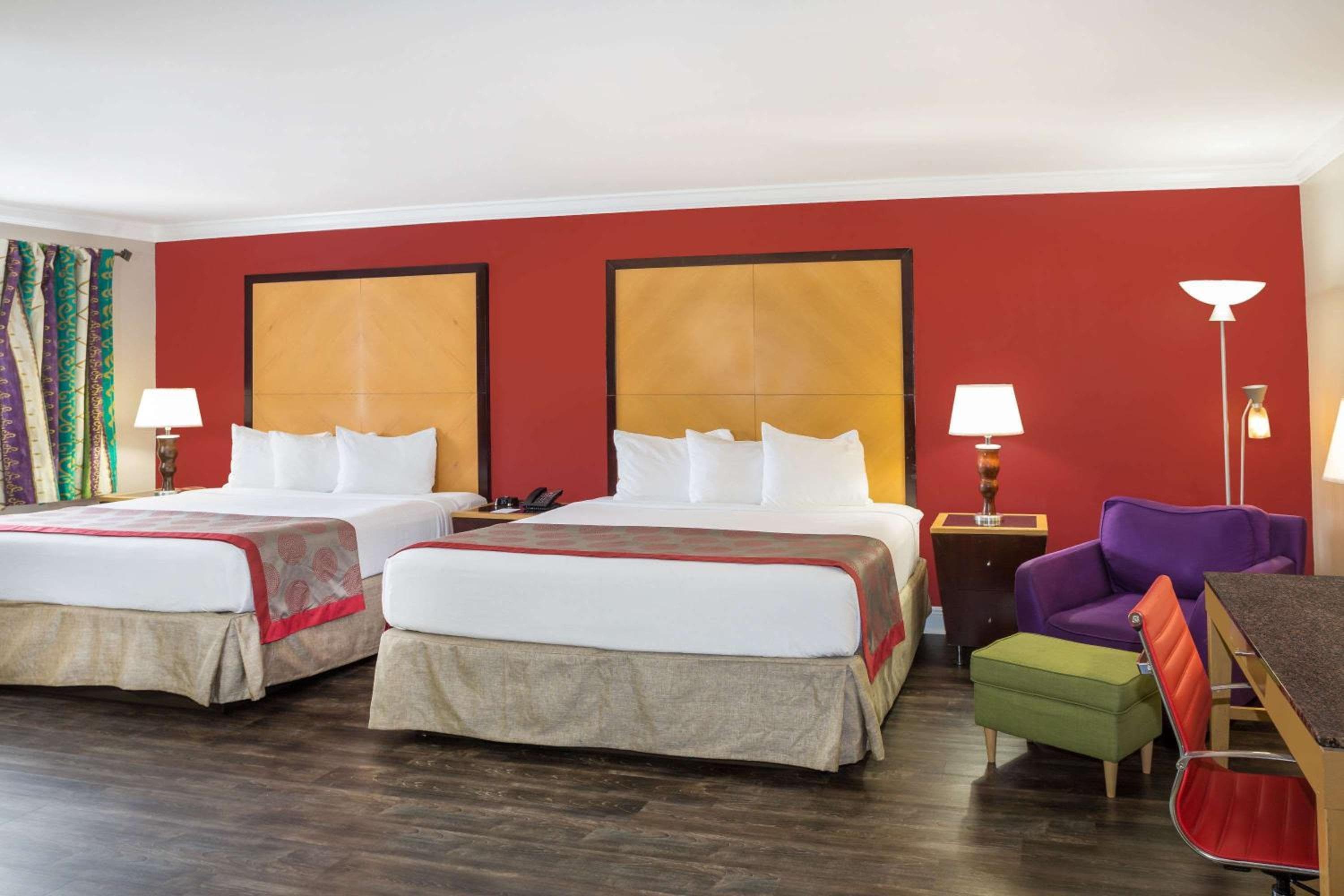 Ramada by Wyndham Miami Springs/Miami International Airport — 6
