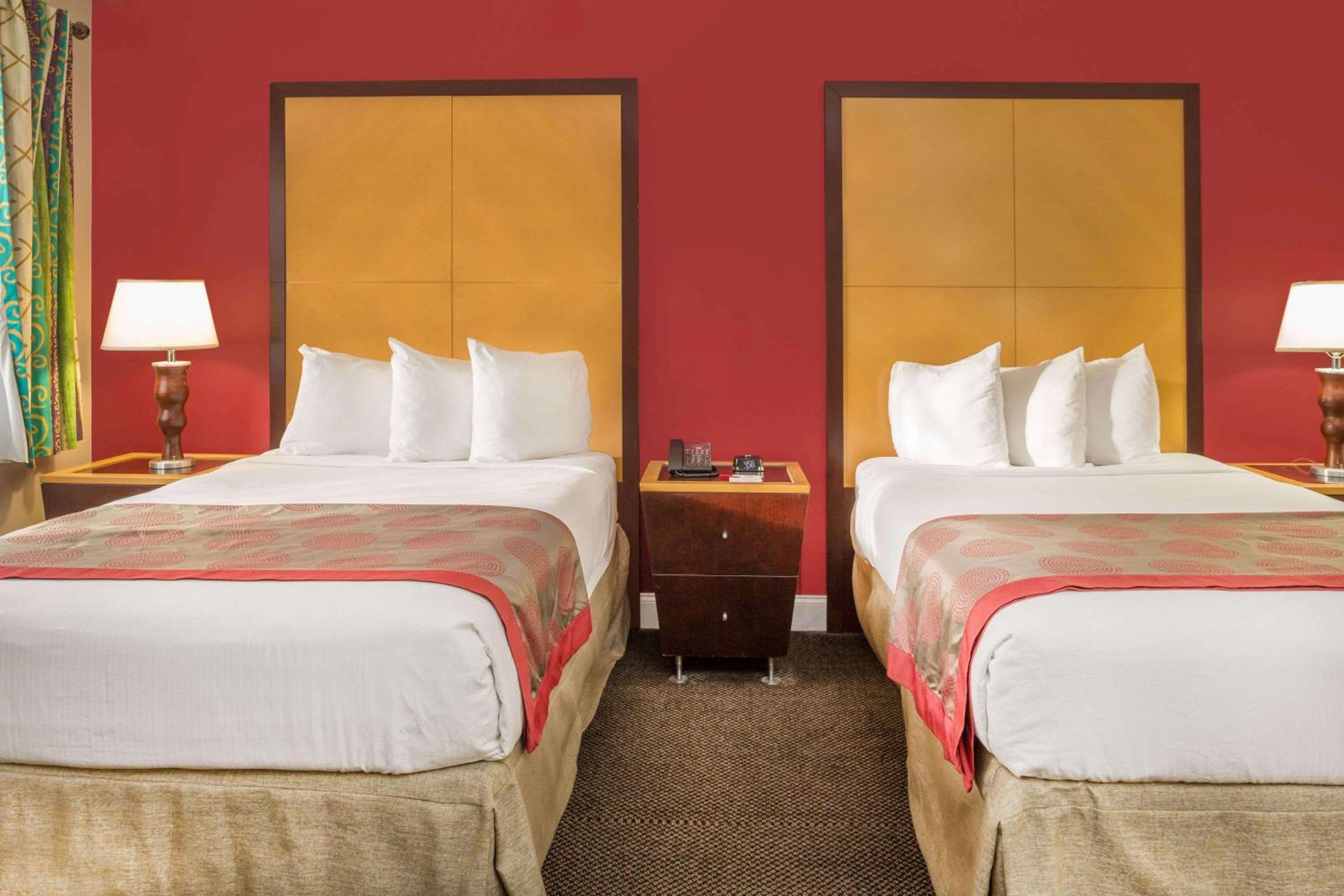 Ramada by Wyndham Miami Springs/Miami International Airport — 13
