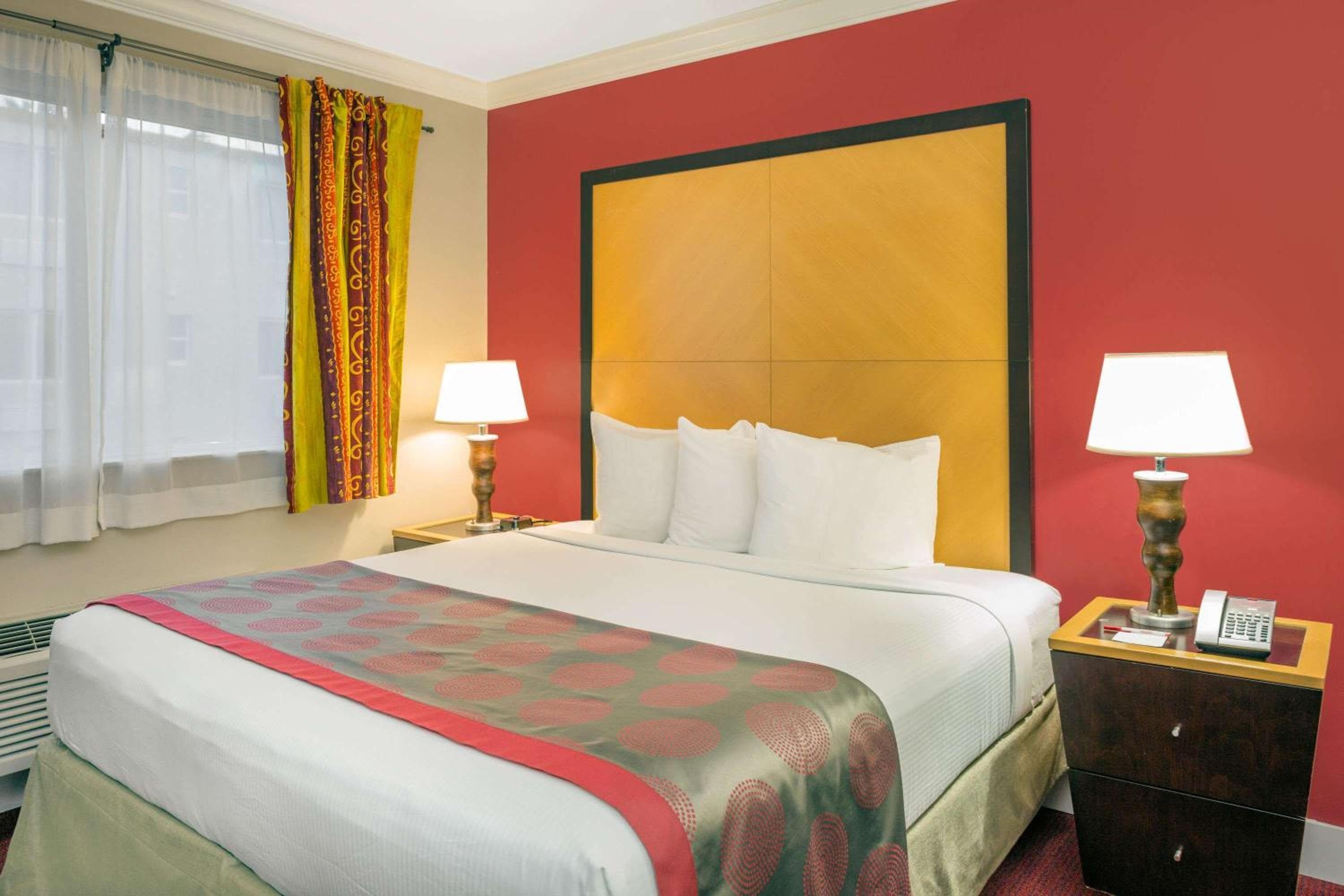 Ramada by Wyndham Miami Springs/Miami International Airport — 8