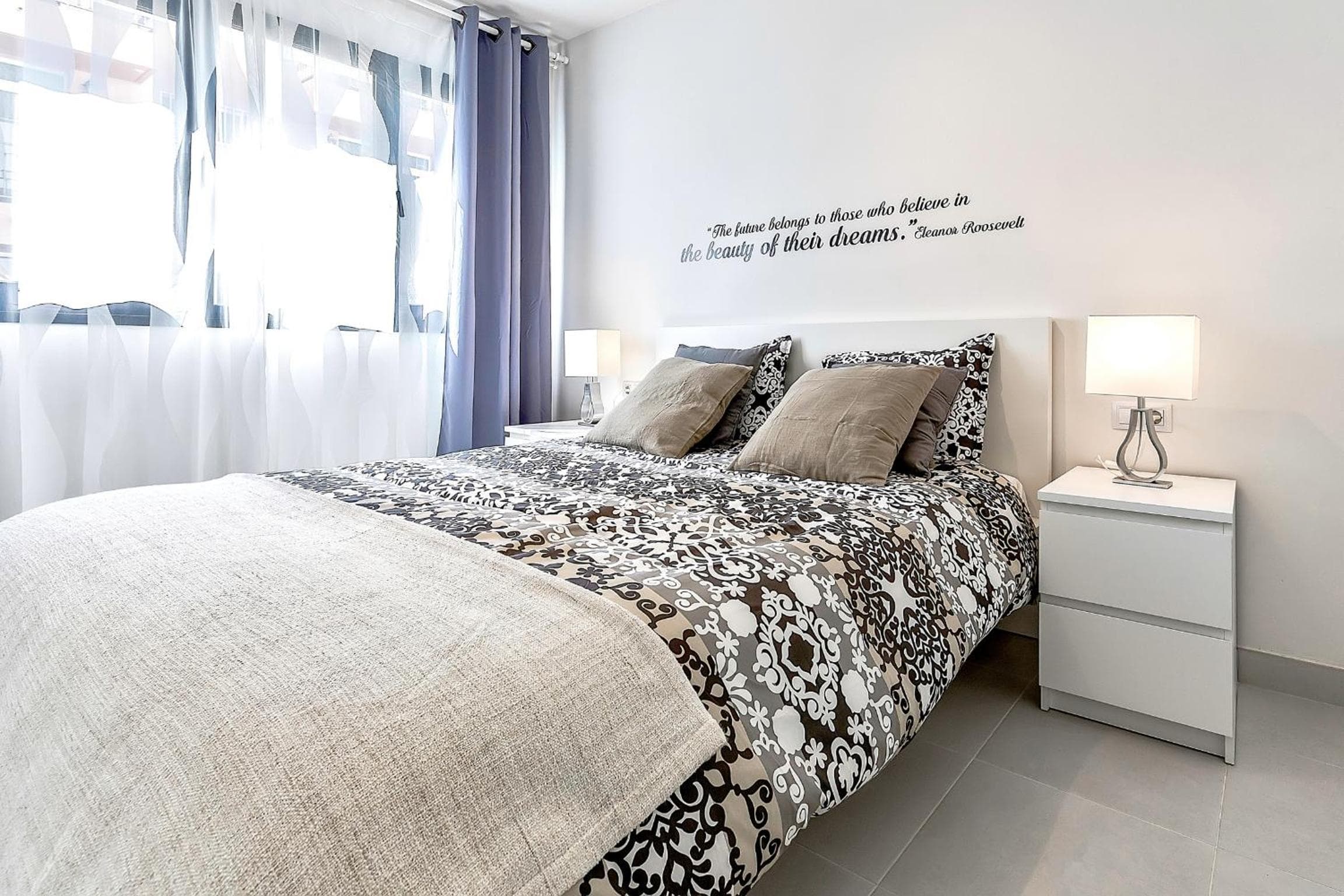 Hortensia Suites Apartments, Los Cristianos, Tenerife — 1