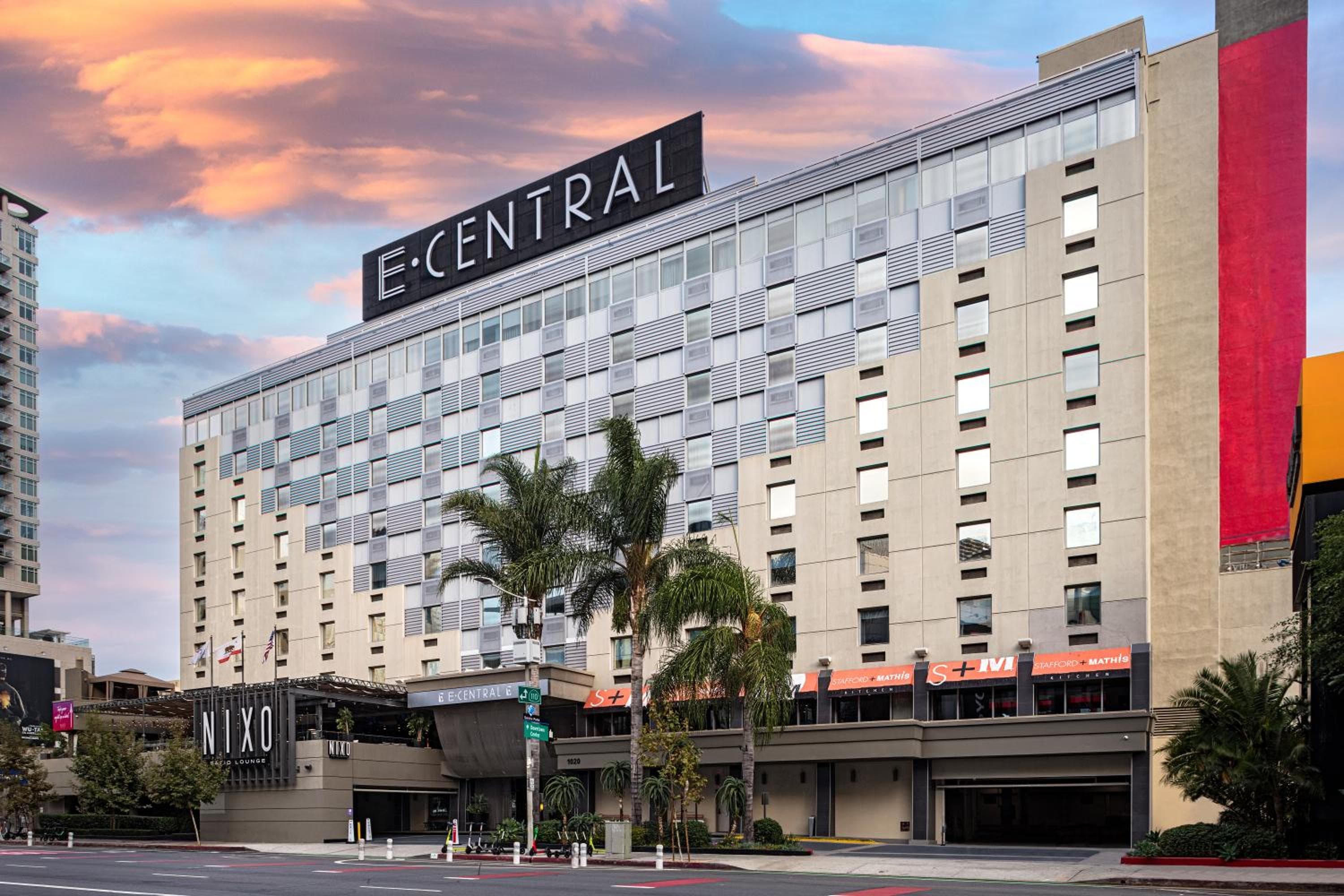 E Central Hotel nel centro di Los Angeles — 18