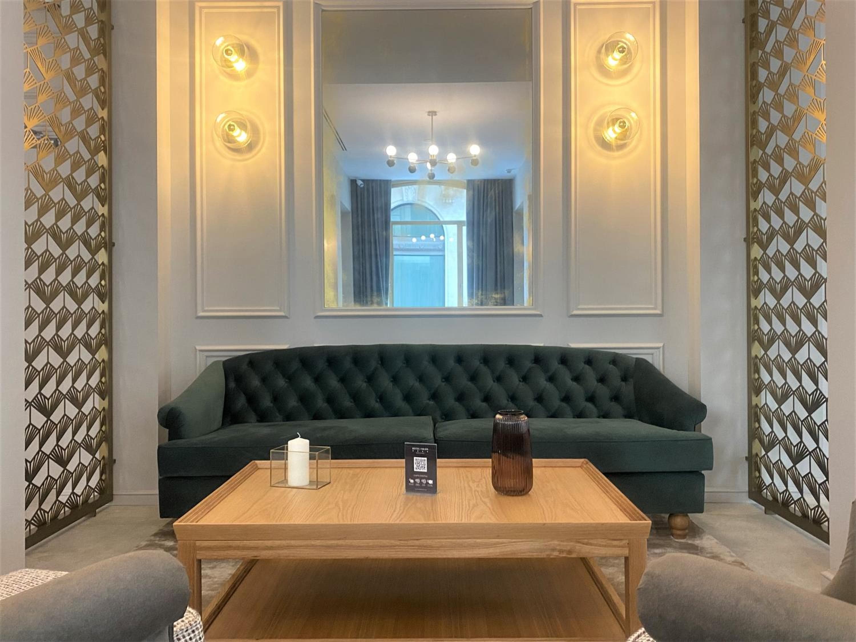 Colón Hotel Barcelona — 9