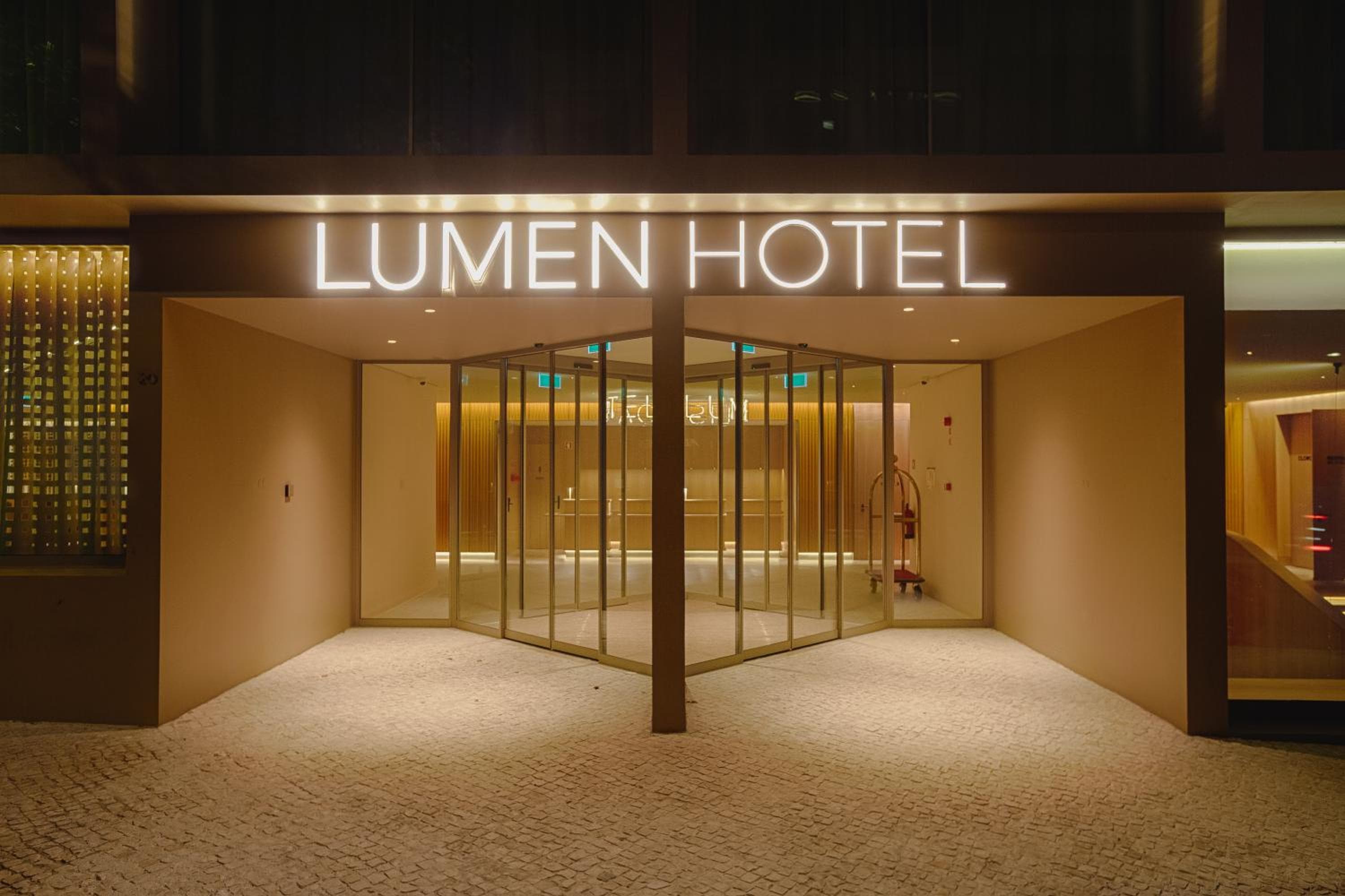 Lumen Hotel & The Lisbon Light Show hotel, Rua Sousa Martins nº 20, Lisbon, Portugal — photo 8