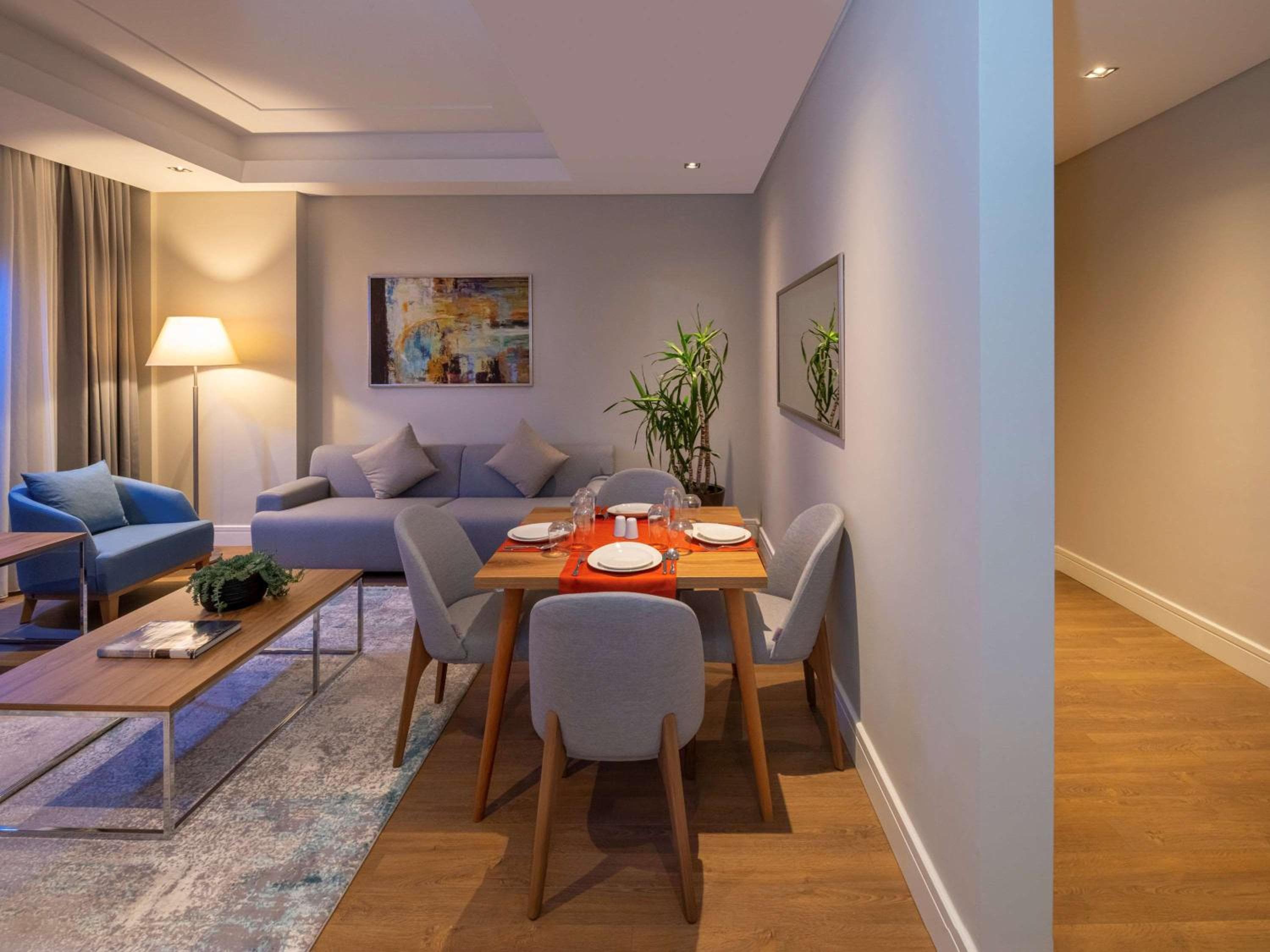 Mövenpick Living Istanbul West — 2