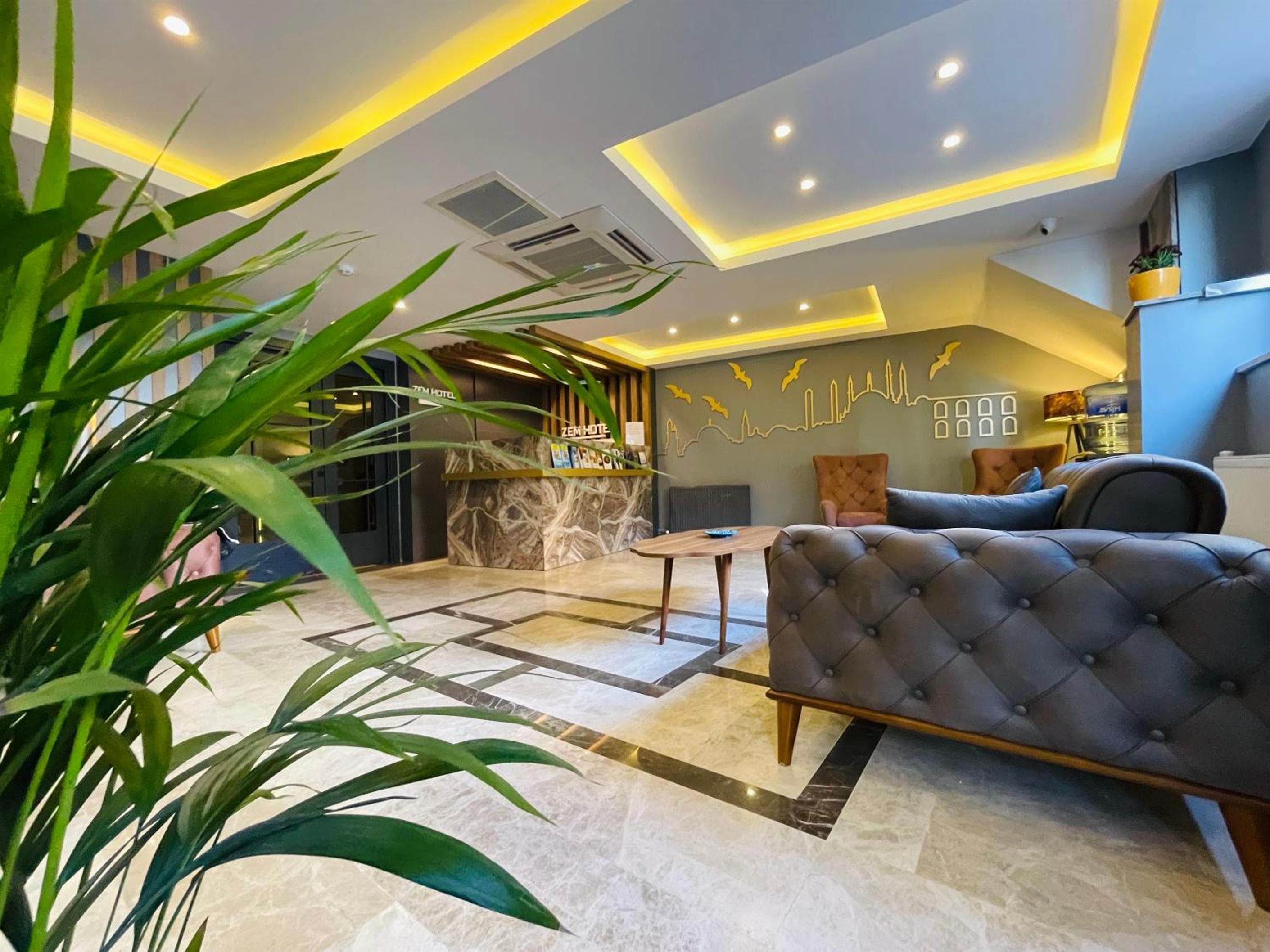 Hotel Tierra — 1