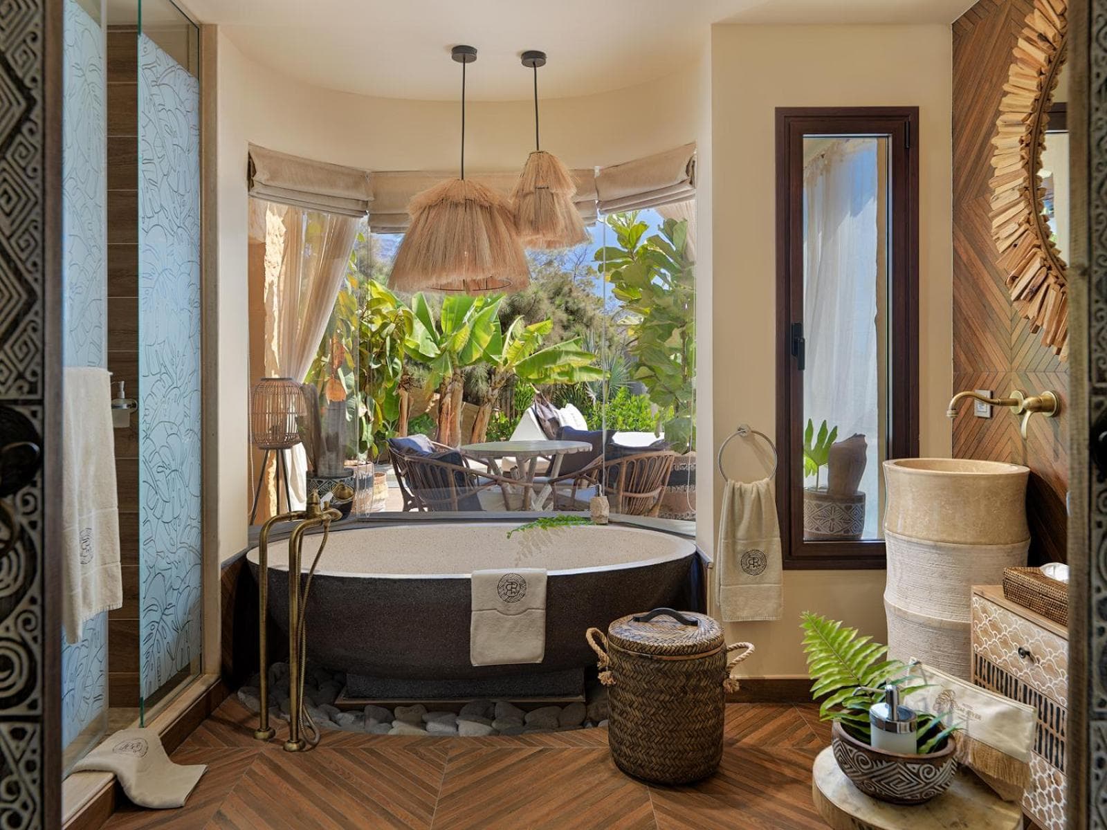 Royal River, Luxury Hotel - Adults Only — 11