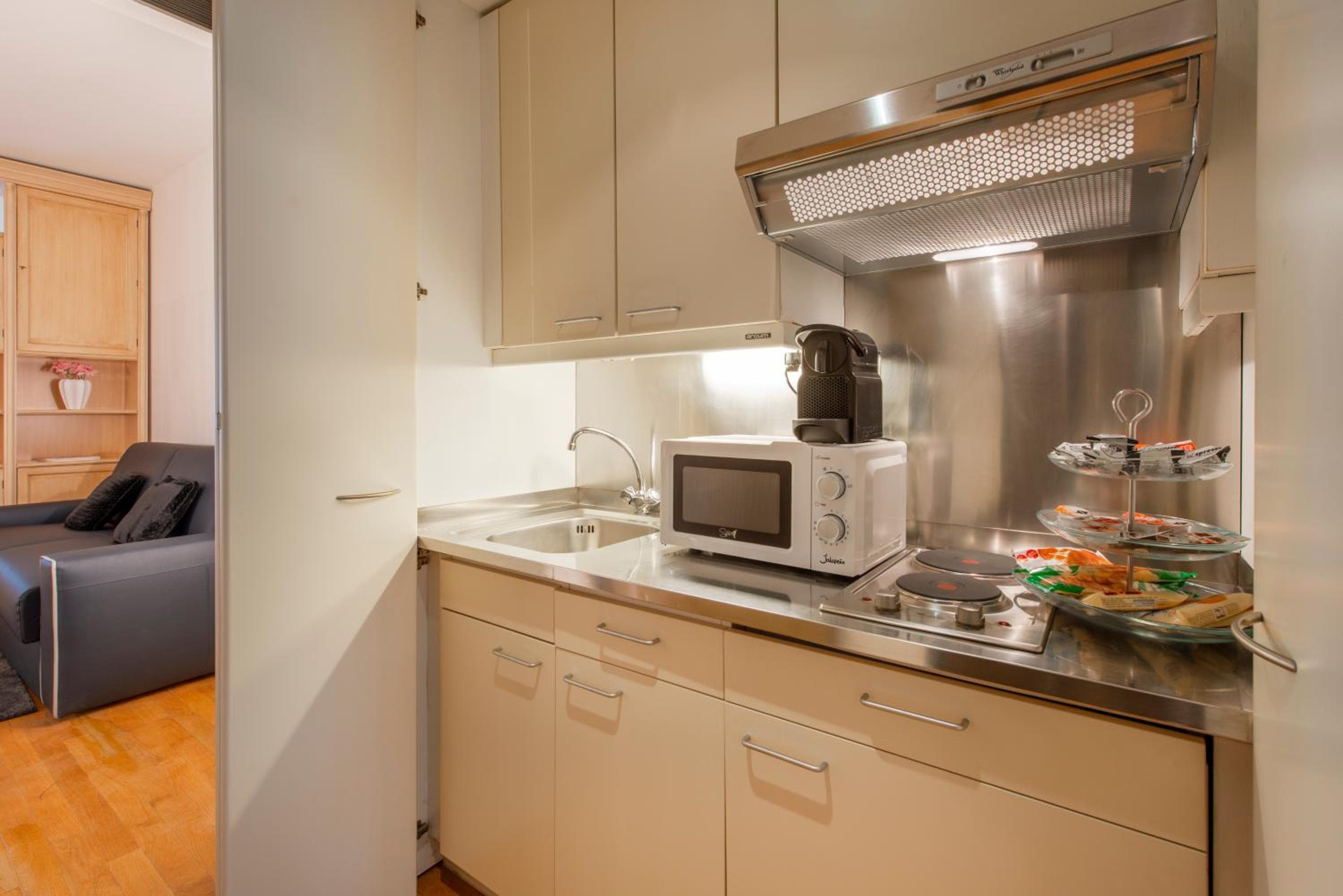 Milan Royal Suites - Centro — 14