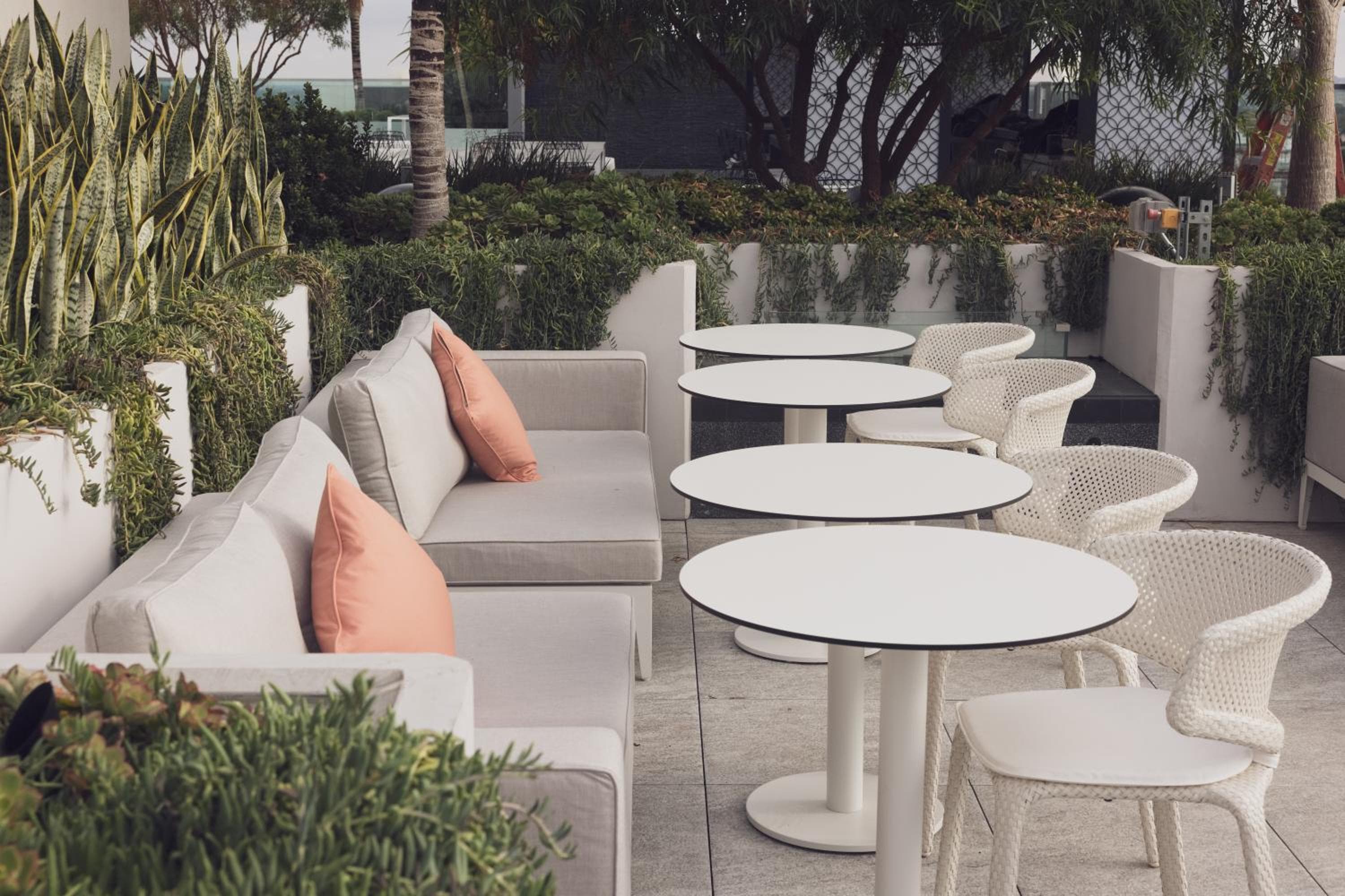 Das Godfrey Hotel Hollywood — 16