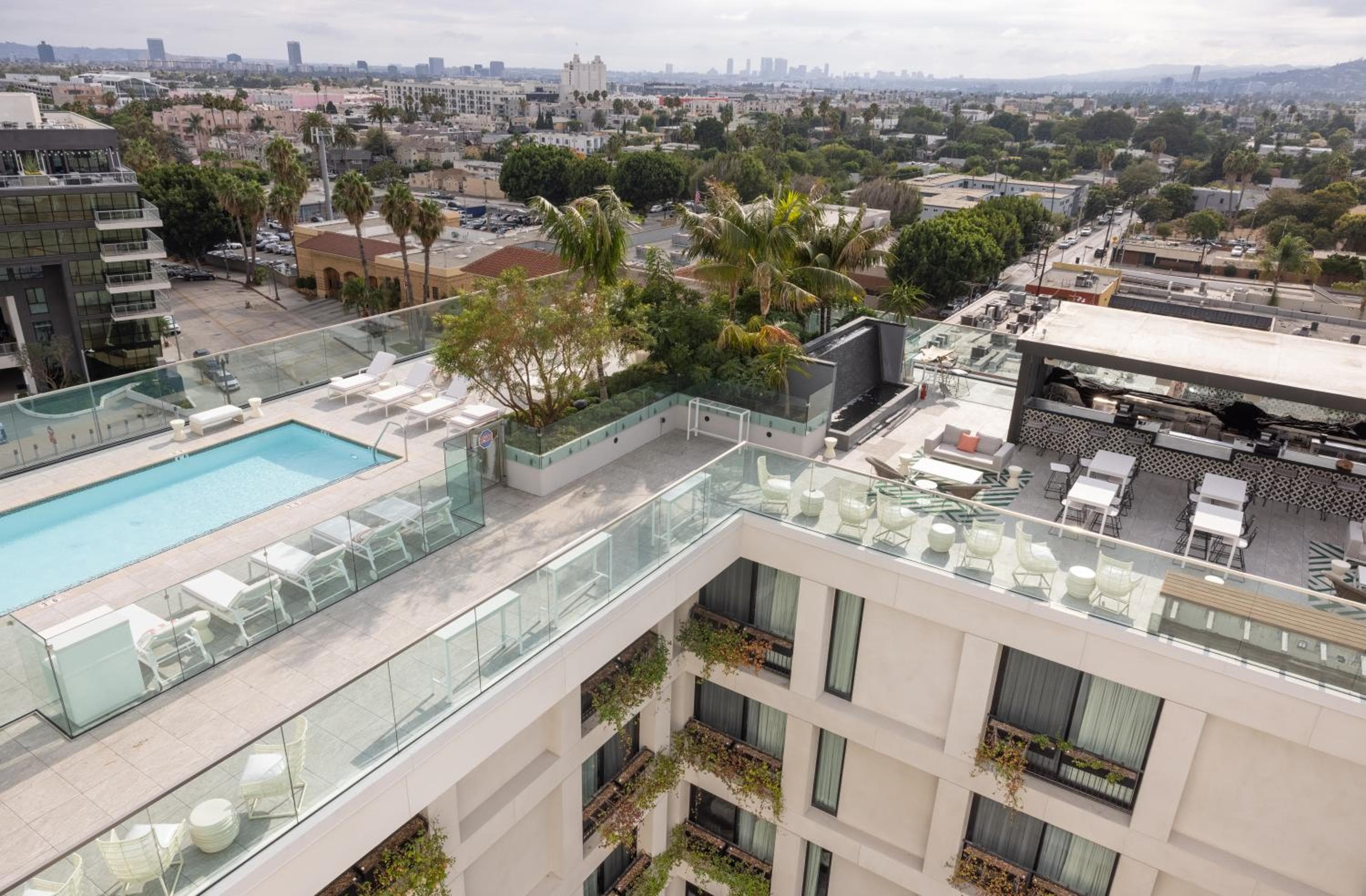 Das Godfrey Hotel Hollywood — 17