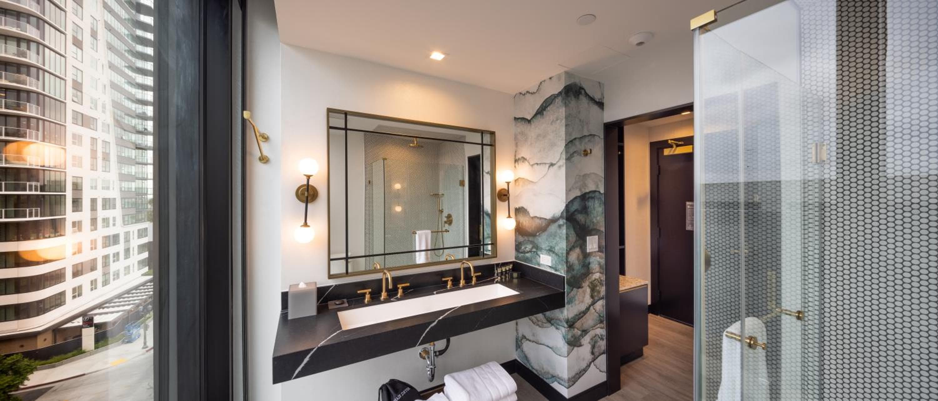 Das Godfrey Hotel Hollywood — 18