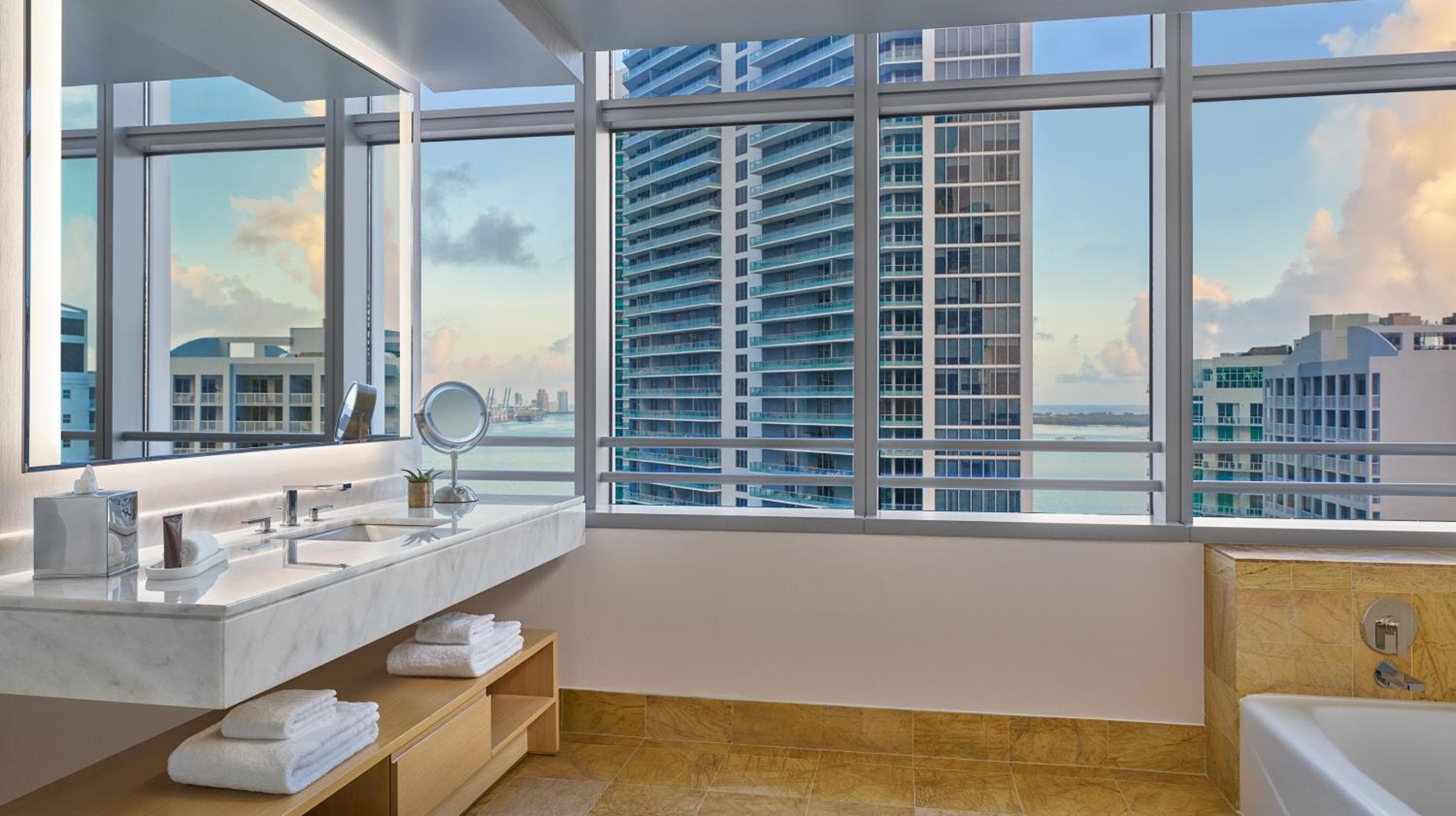 Hotel AKA Brickell — 22