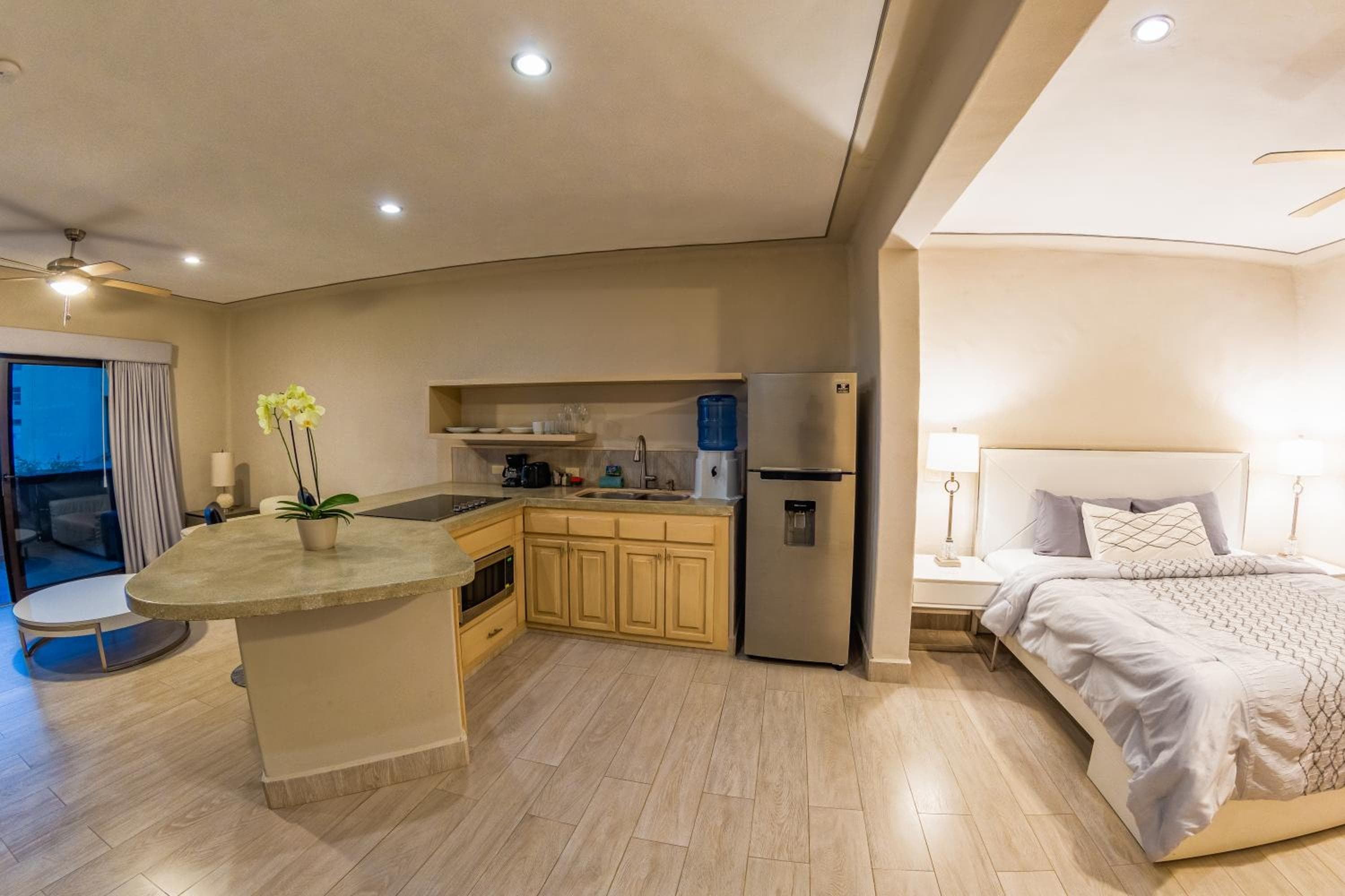 Castillo Blarney Inn — 8