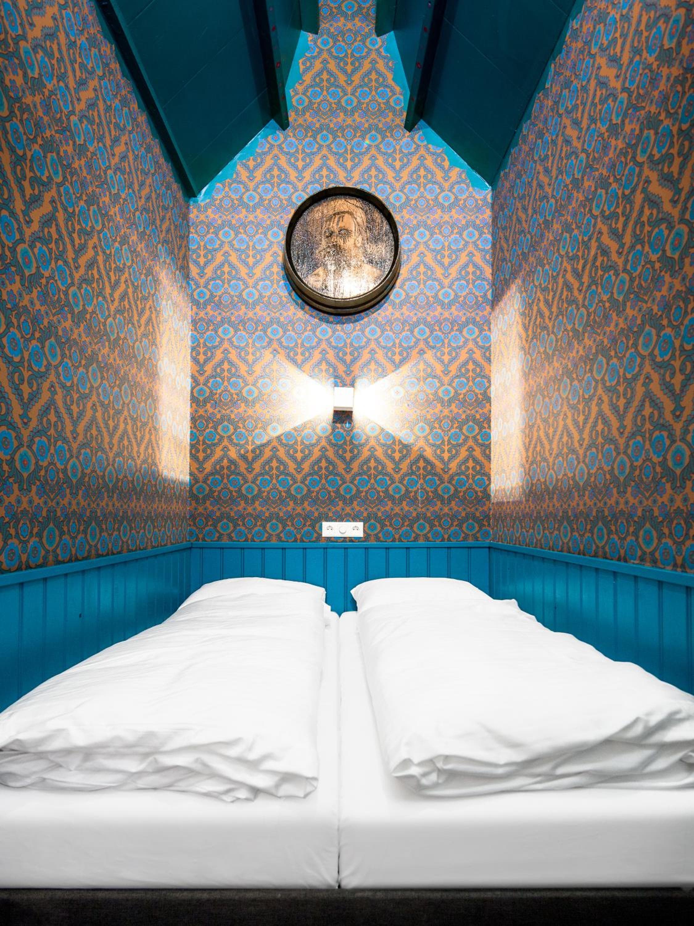 Hotel Not Hotel Amsterdam — 12