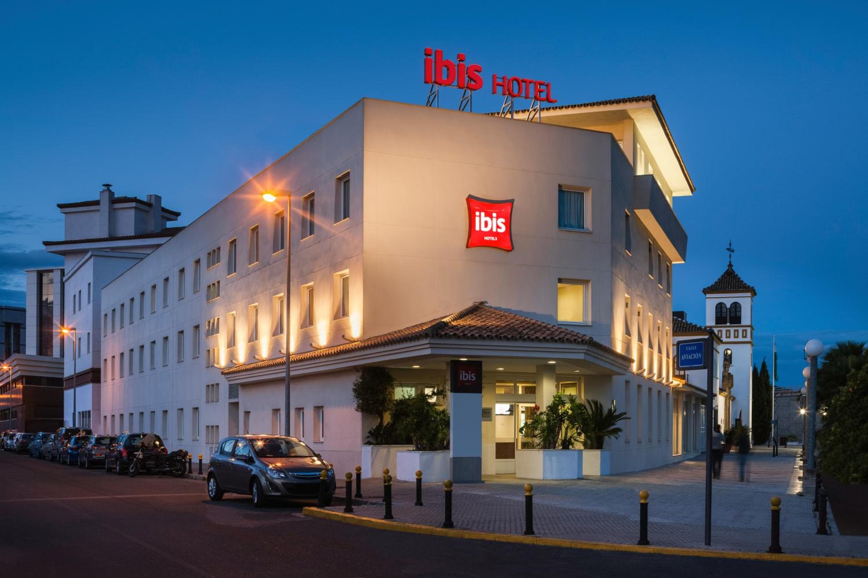 Ibis Sevilla — 6