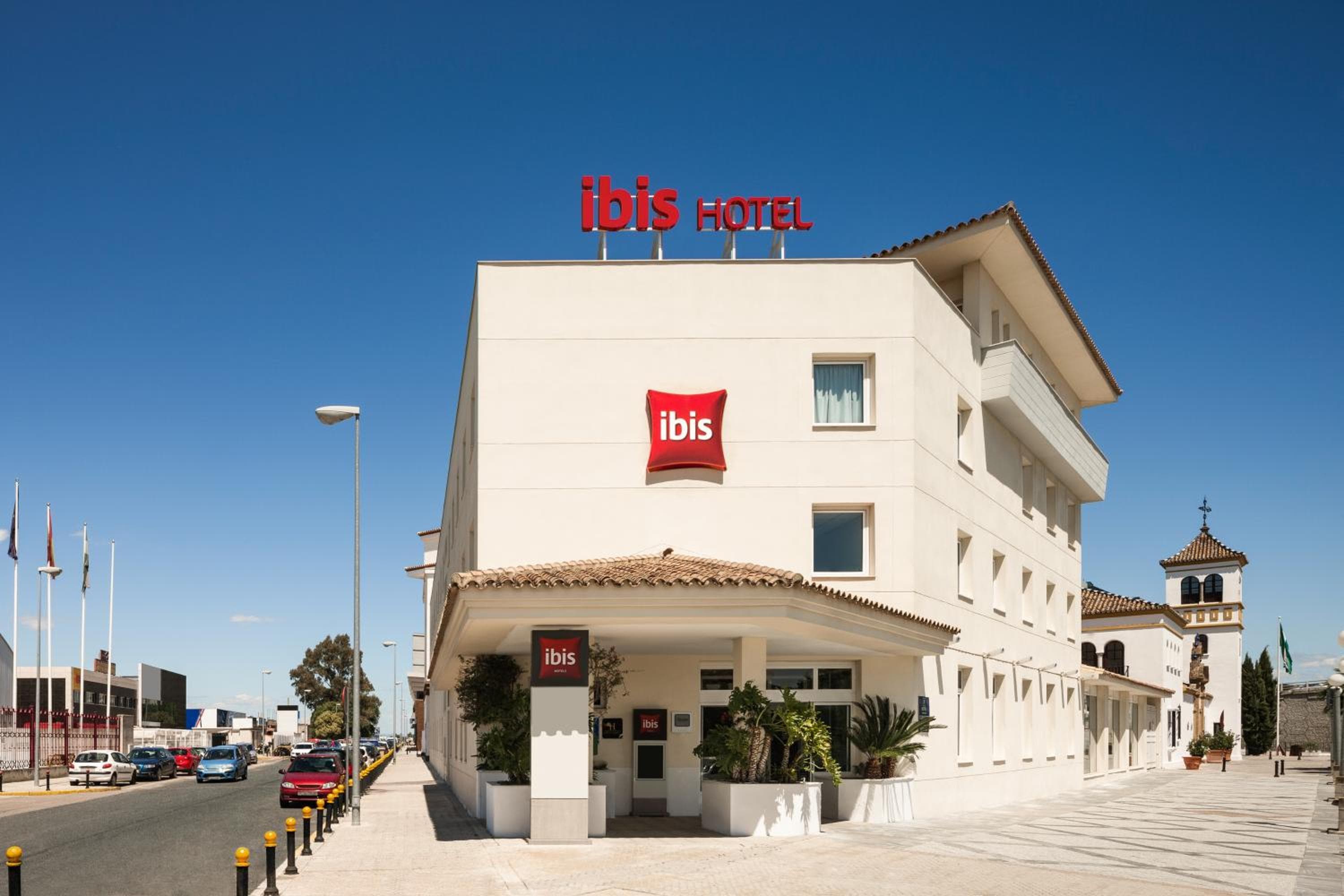 Ibis Sevilla — 7