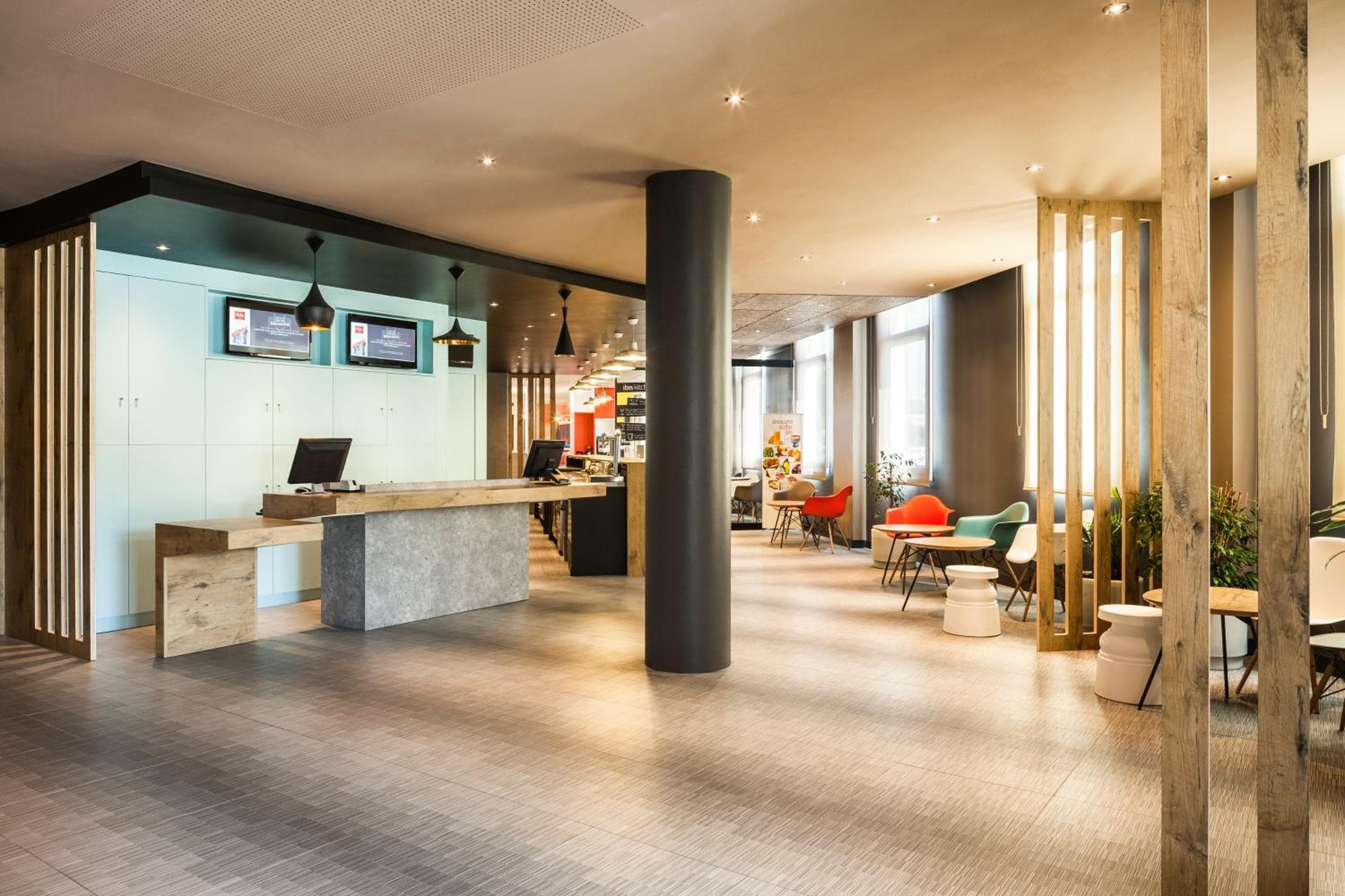 Ibis Sevilla — 10