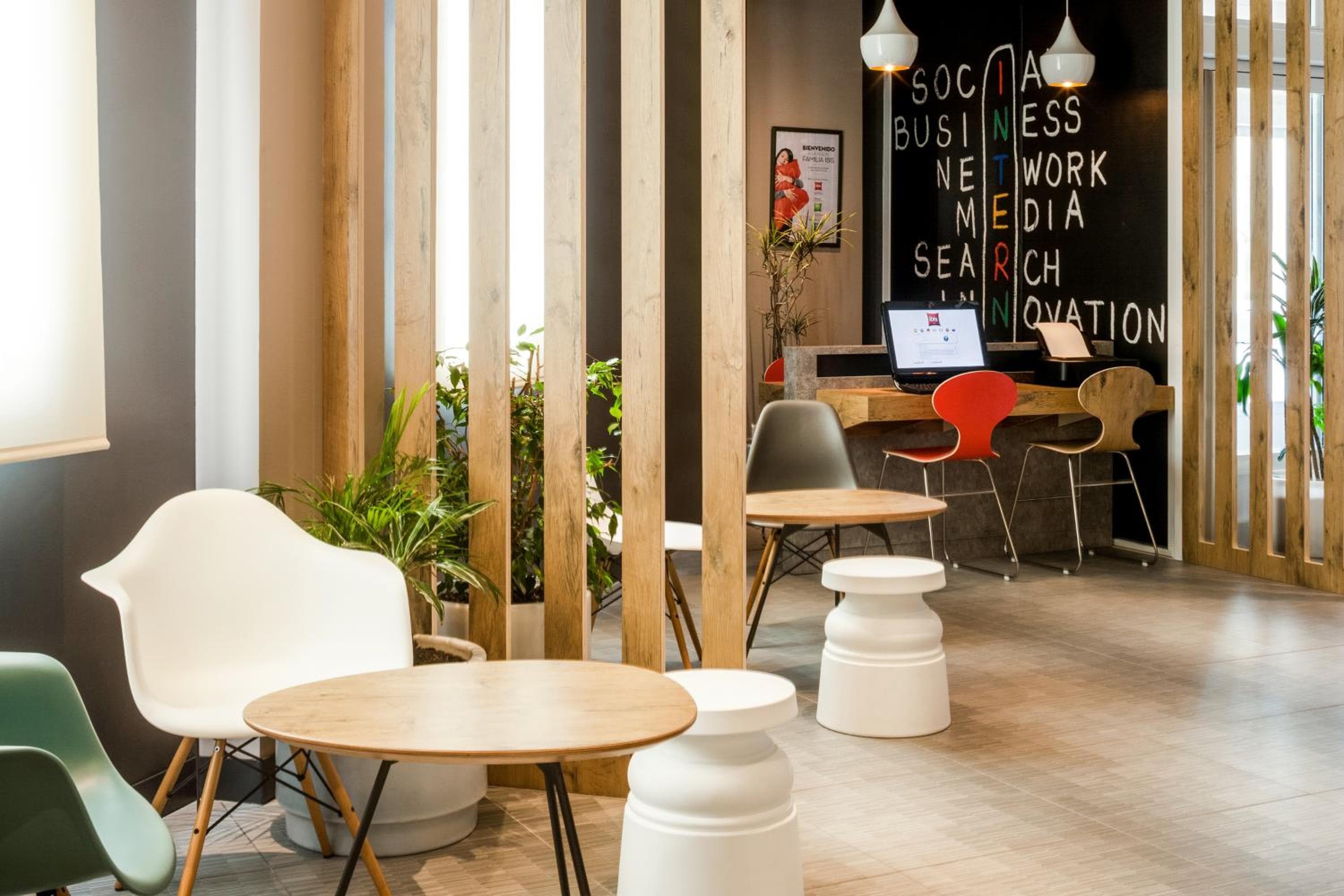 Ibis Sevilla — 5