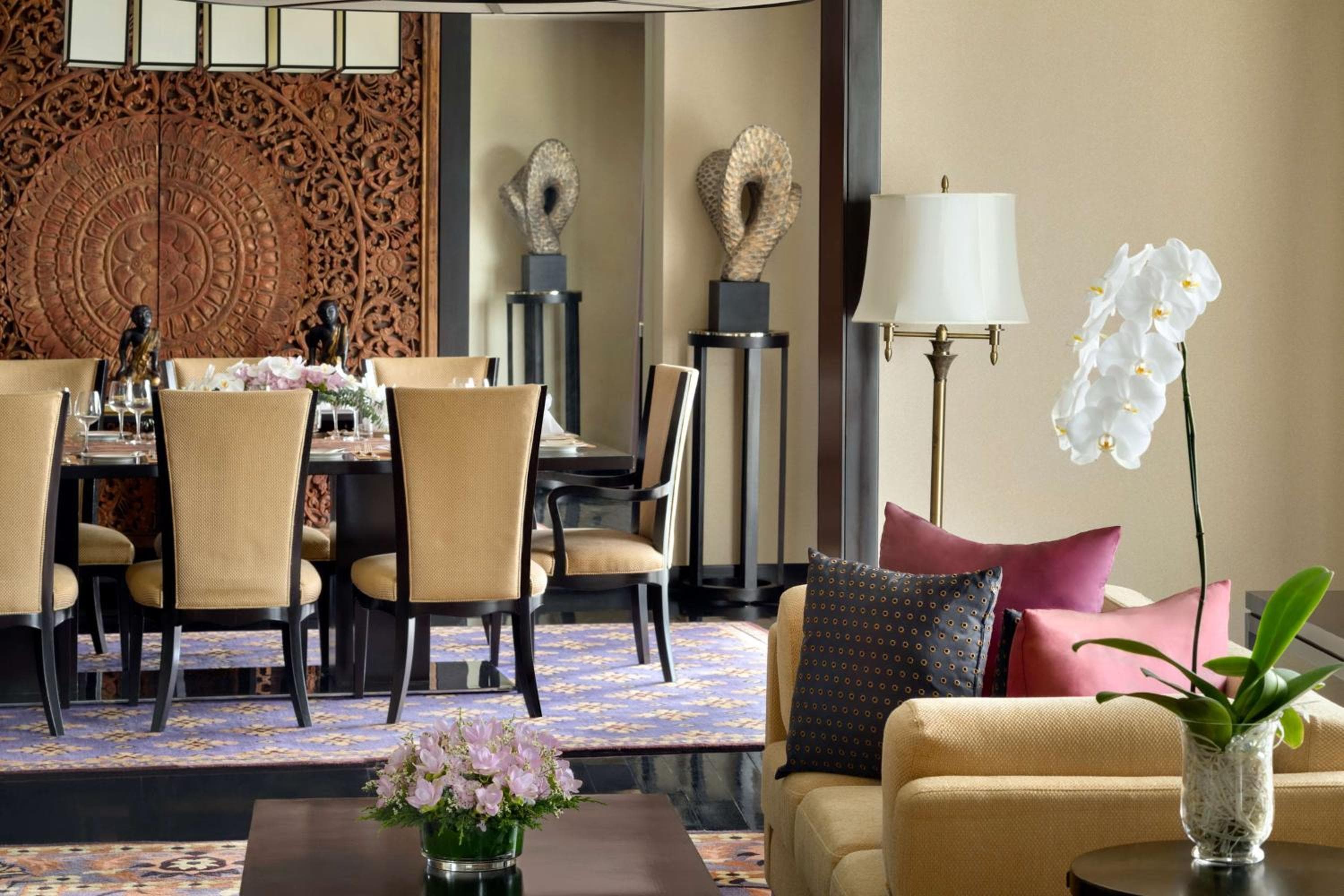 Shangri-La Bangkok hotel, 89 Soi Wat Suan Plu, Bangrak, Bangkok, Thailand — photo 85