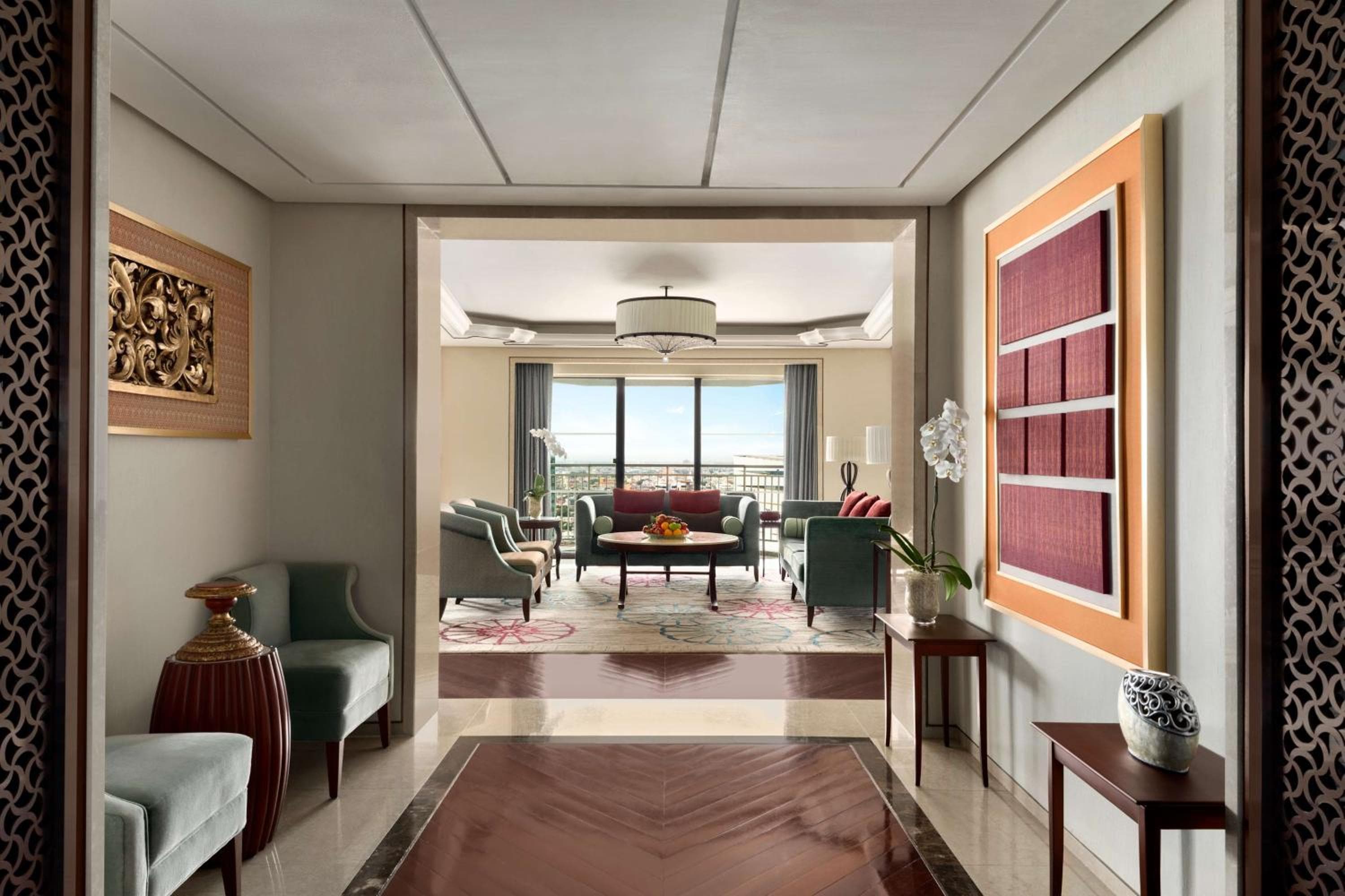 Shangri-La Bangkok hotel, 89 Soi Wat Suan Plu, Bangrak, Bangkok, Thailand — photo 88