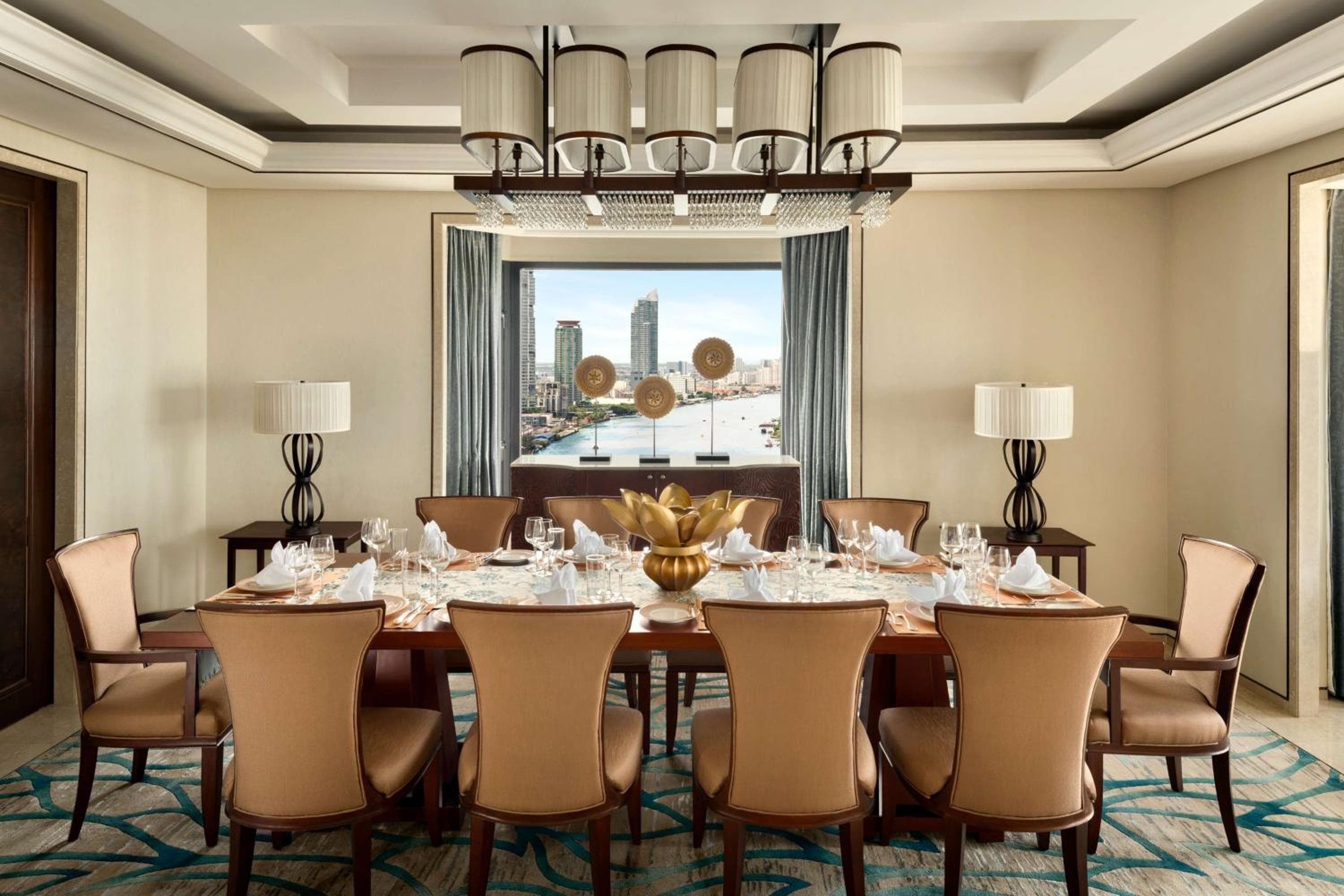 Shangri-La Bangkok hotel, 89 Soi Wat Suan Plu, Bangrak, Bangkok, Thailand — photo 91