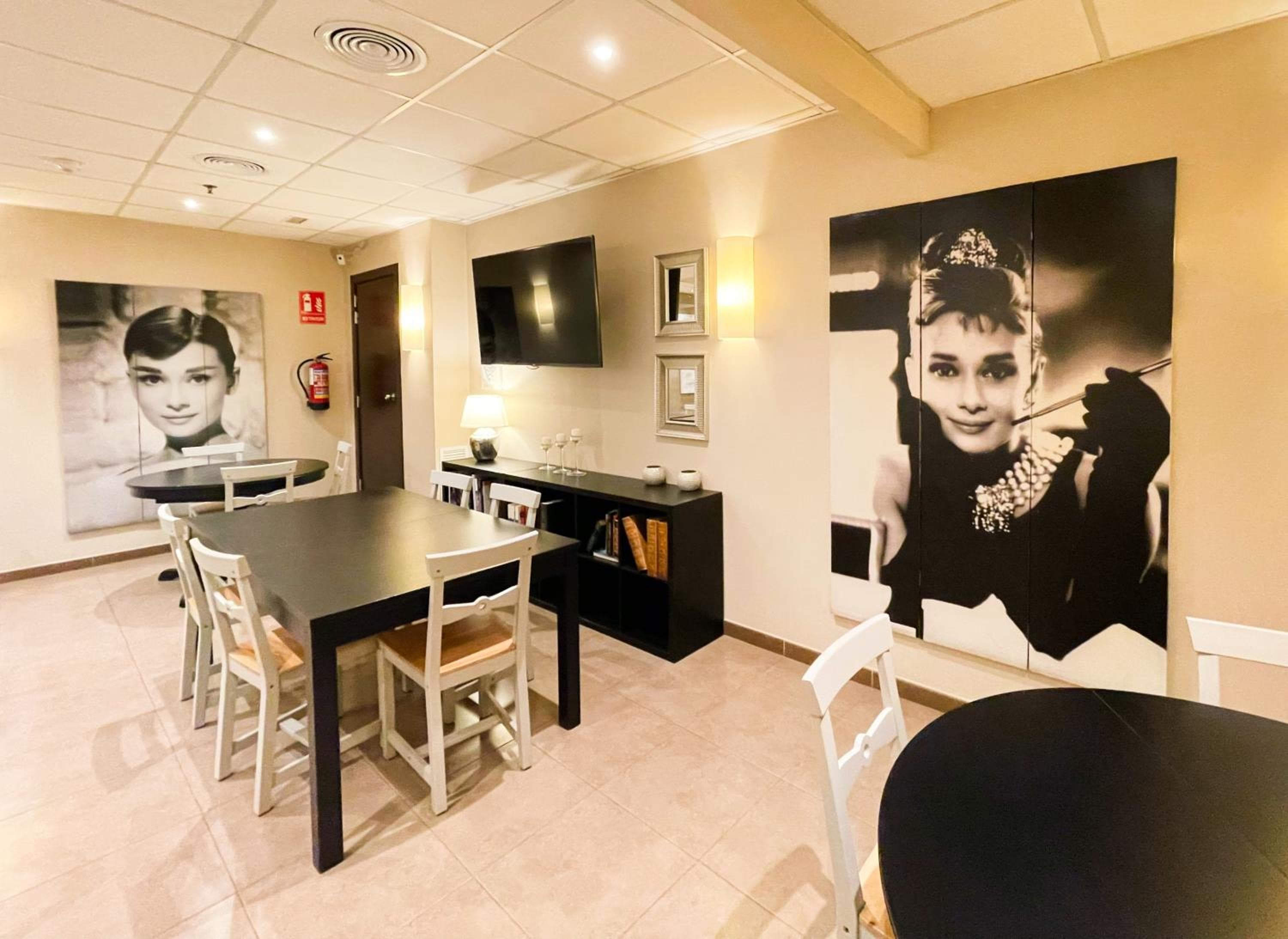 SM Hotel Teatre Auditori — 26