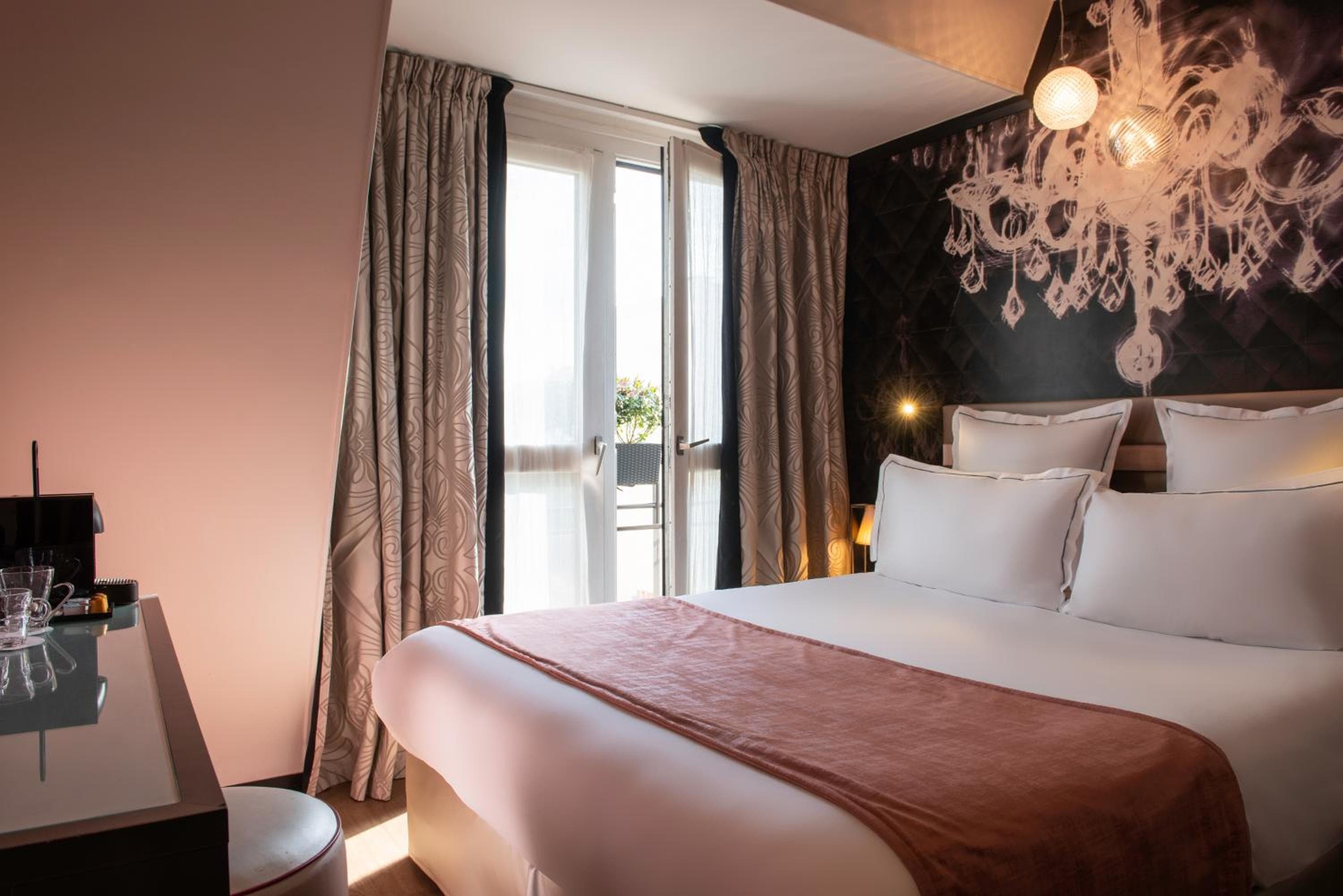 Hotel Yllen Eiffel — 23