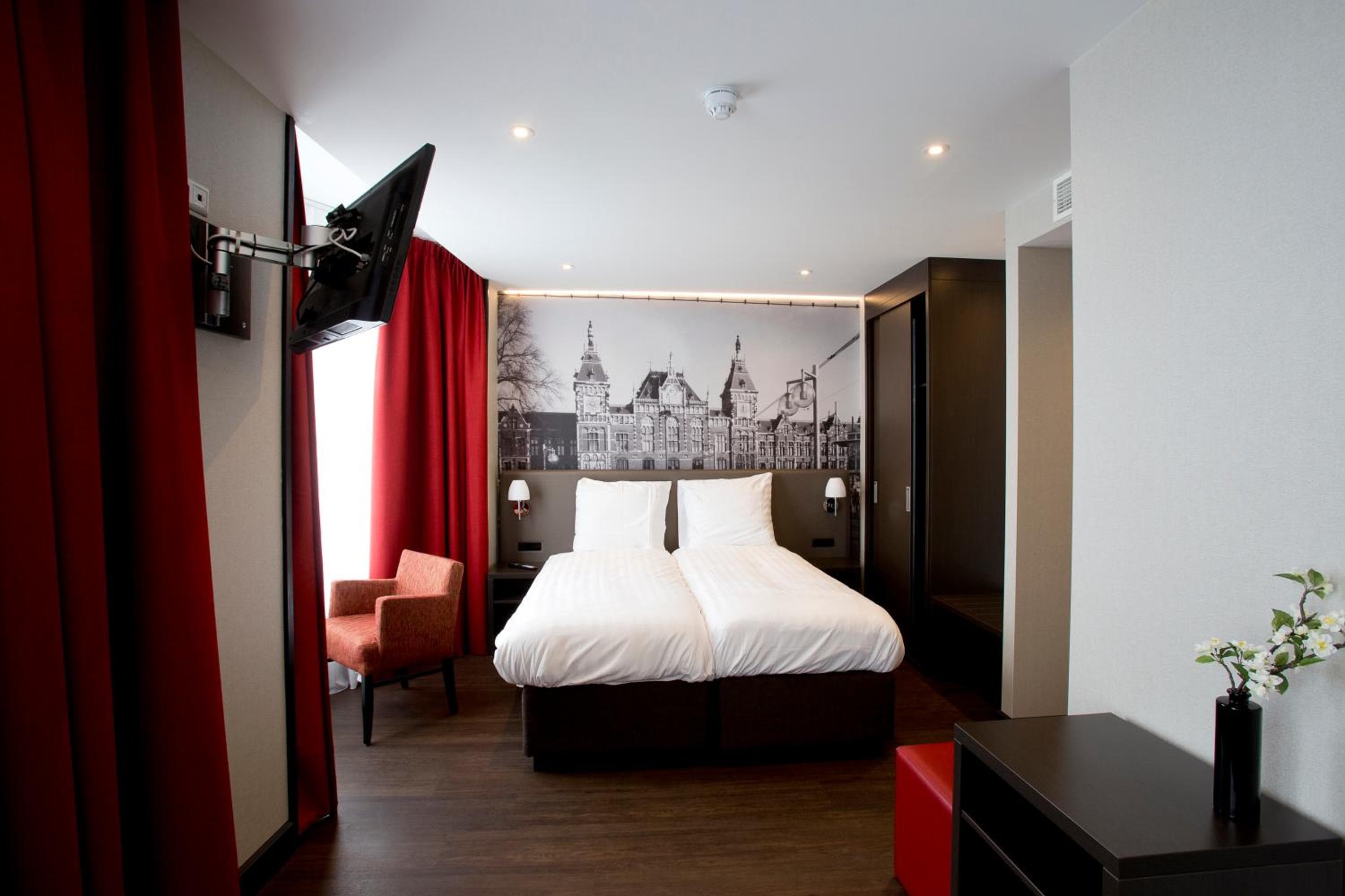 Royal Amsterdam Hotel — 29
