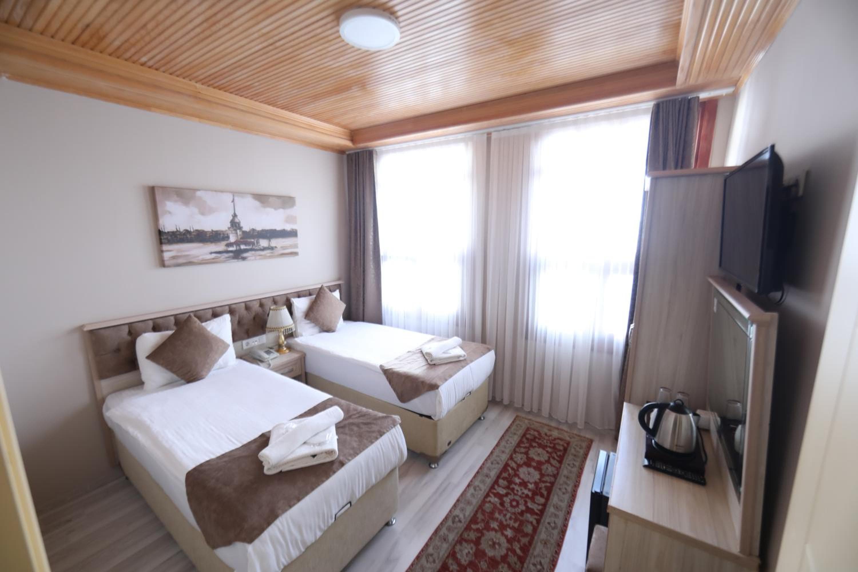 Sultans Royal Hotel — 16