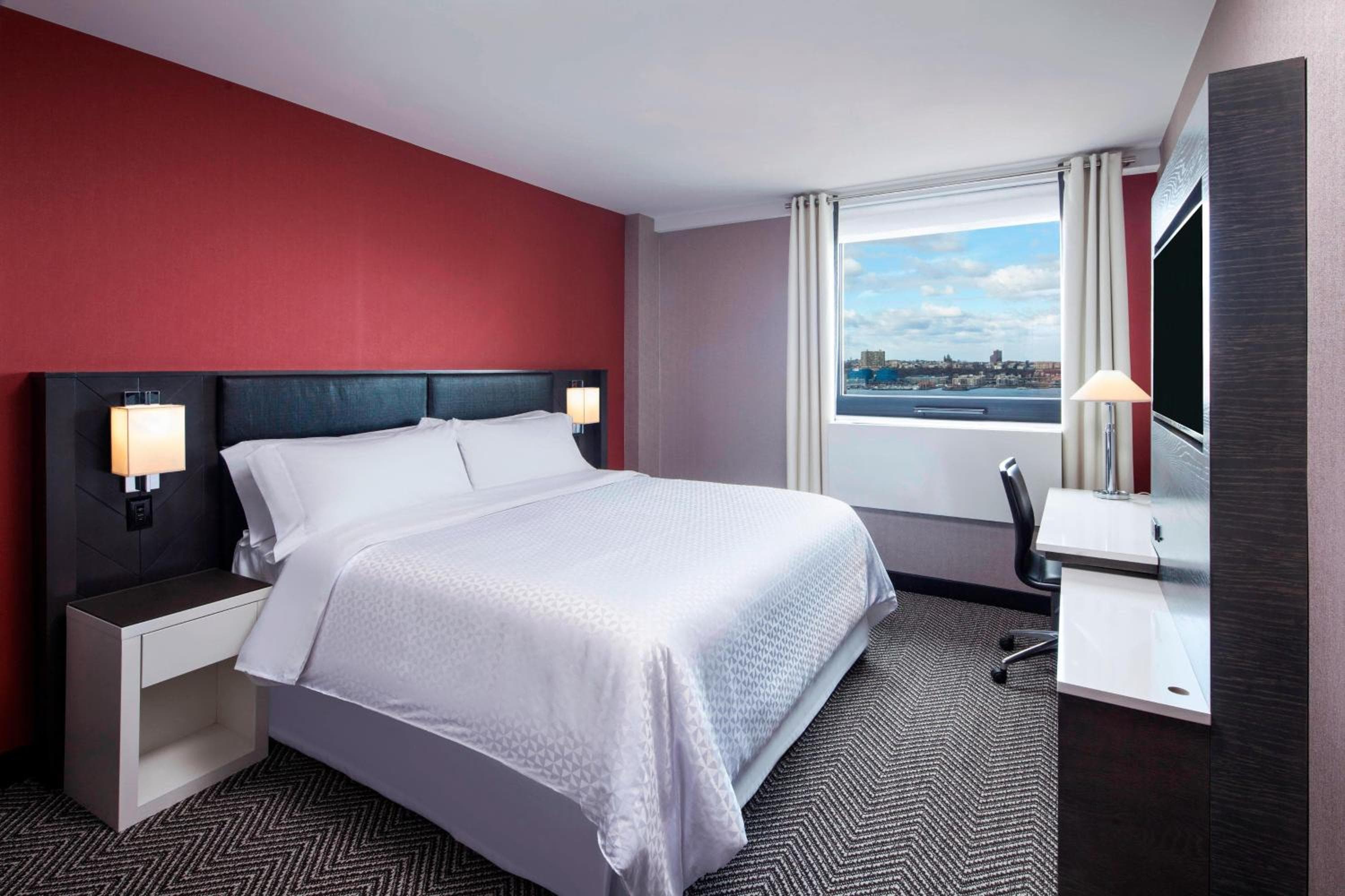 Cuatro puntos por Sheraton Manhattan Midtown West — 7