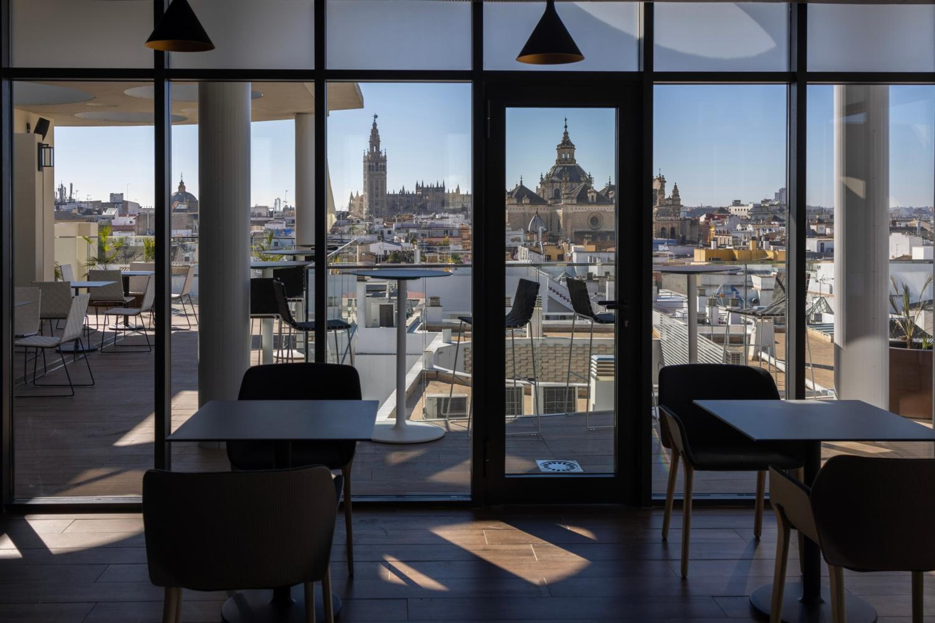 abba Sevilla — 17