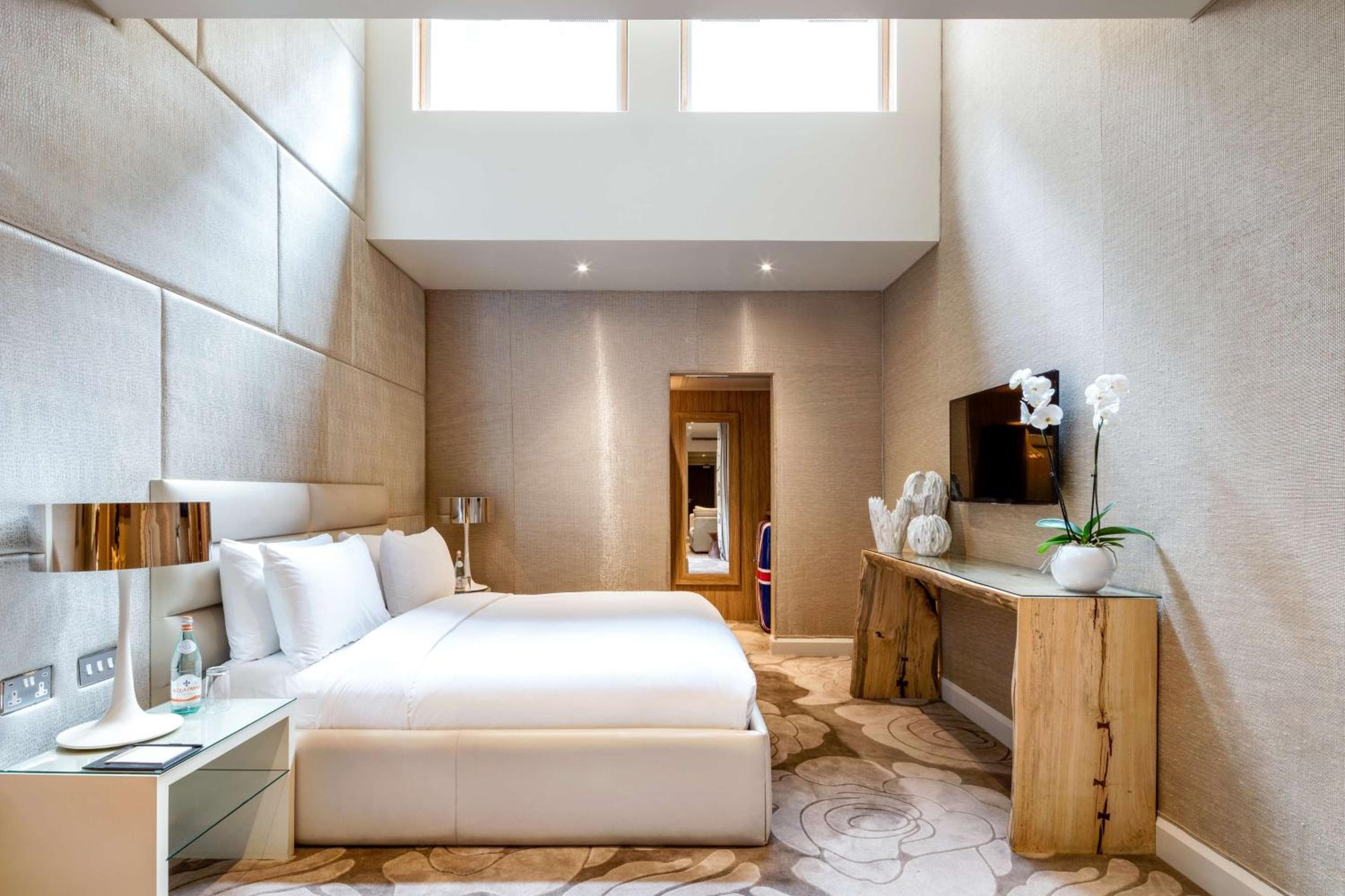 La Fiera di Maggio, A Radisson Collection Hotel, Mayfair Londra — 17