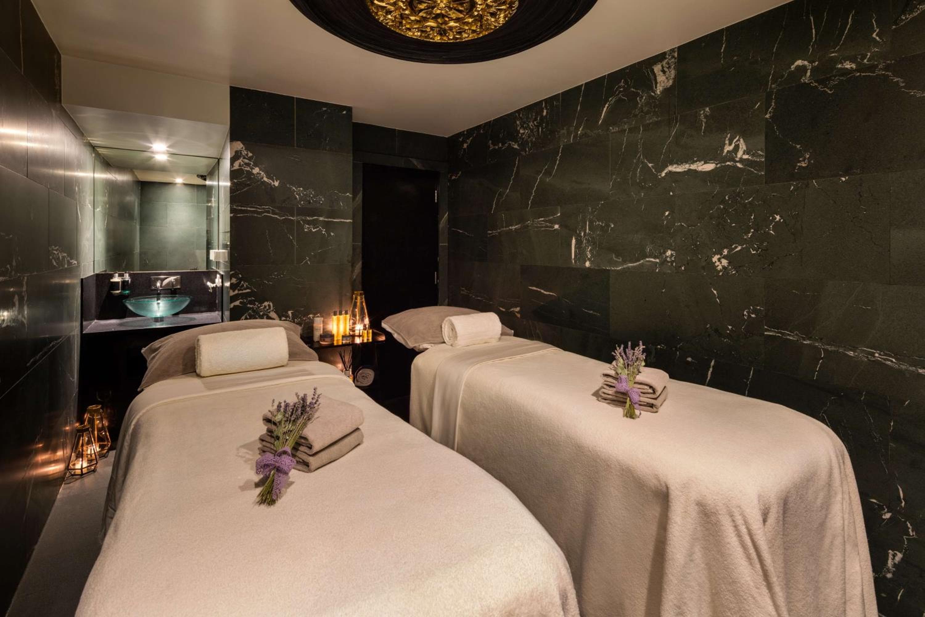 La Fiera di Maggio, A Radisson Collection Hotel, Mayfair Londra — 16