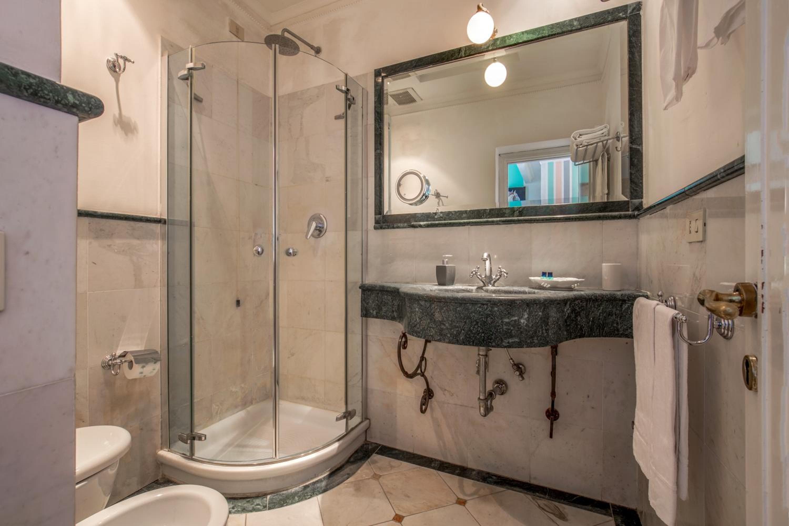 Hotel Emona Aquaeductus — 20